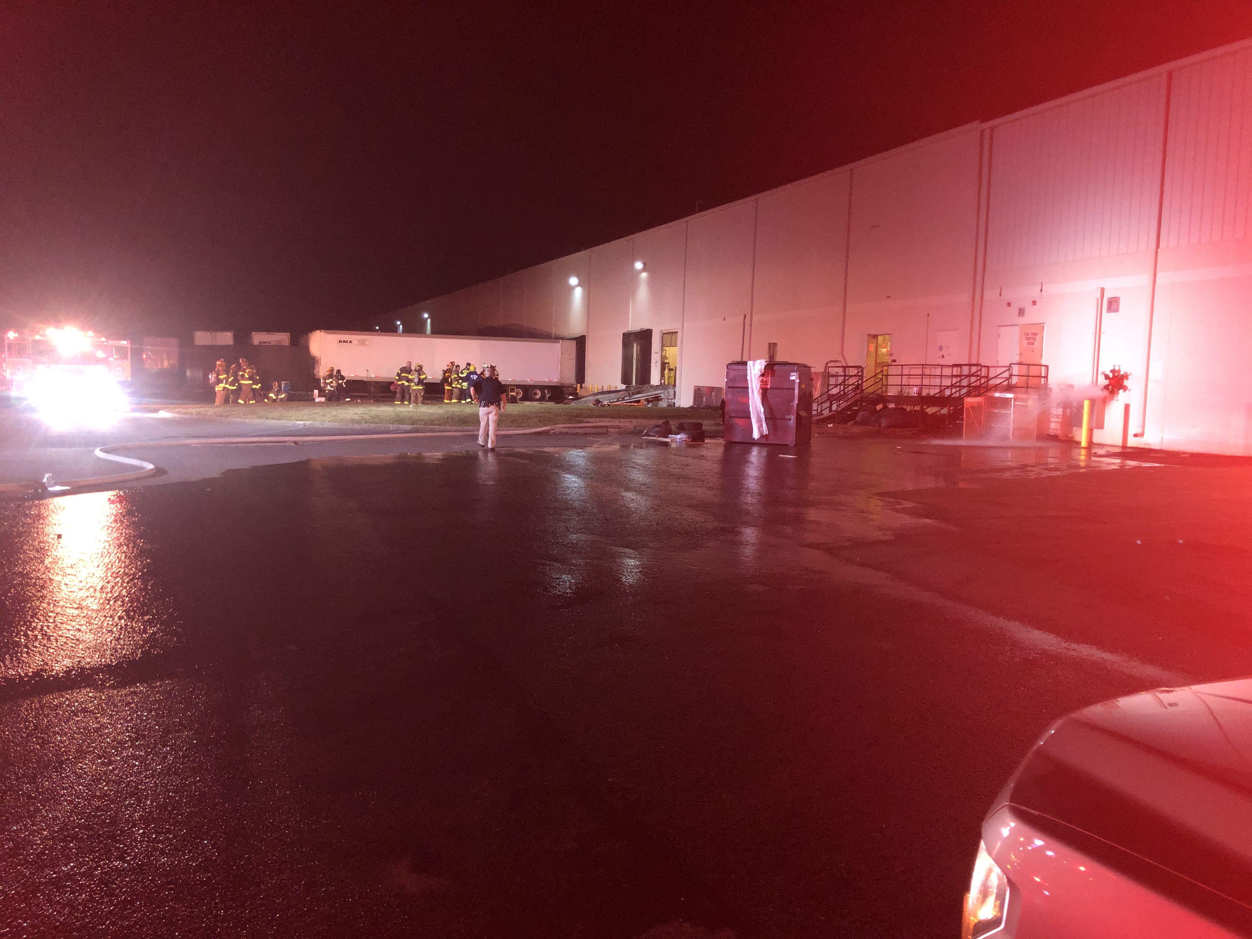 Henrico firefighter injured battling large building fire - Vimarsana News