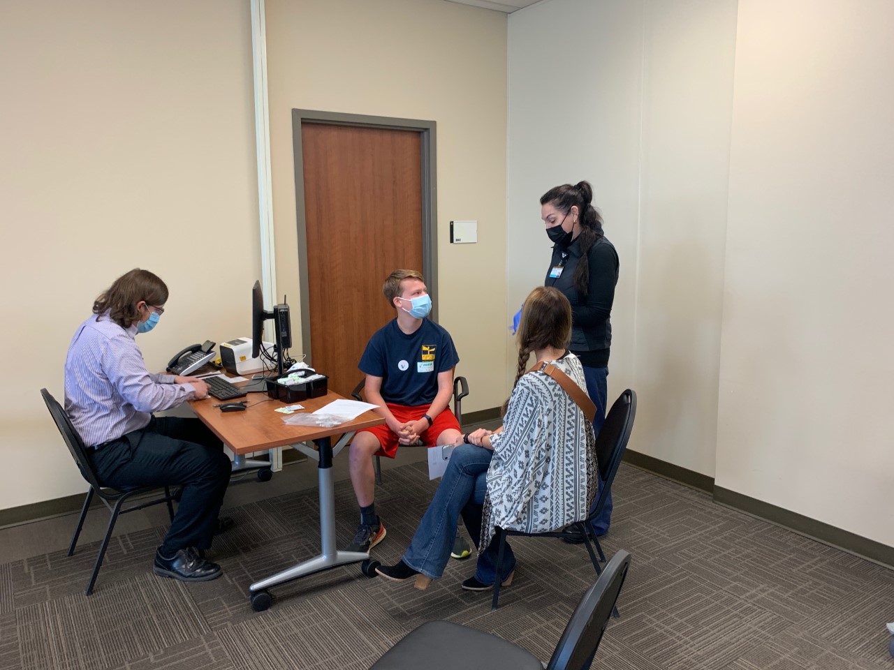 Vaccine clinic packed as it opens to 12 to 15-year-olds - Vimarsana News
