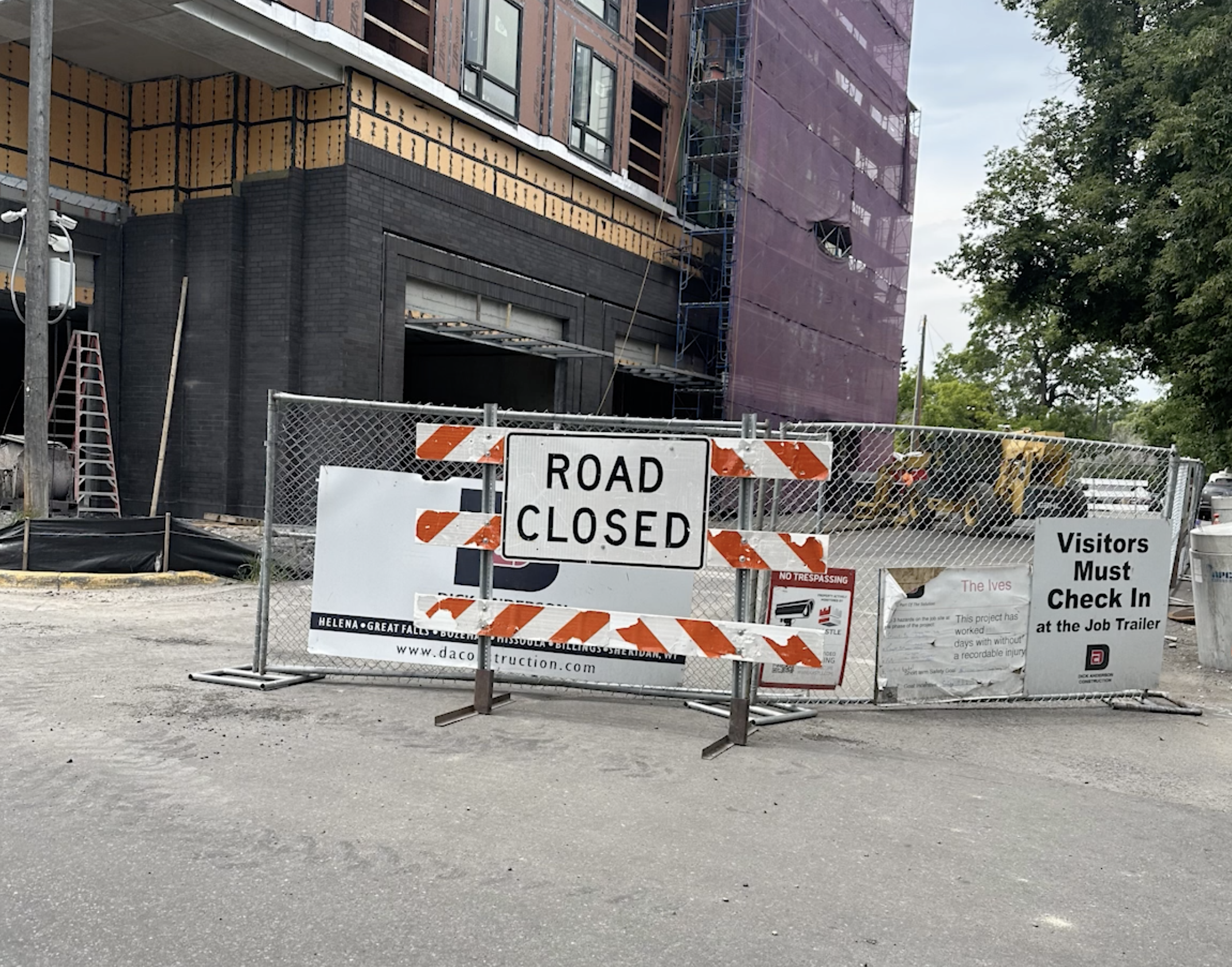 Downtown Bozeman employees struggle with getting to work amid new construction - Vimarsana News
