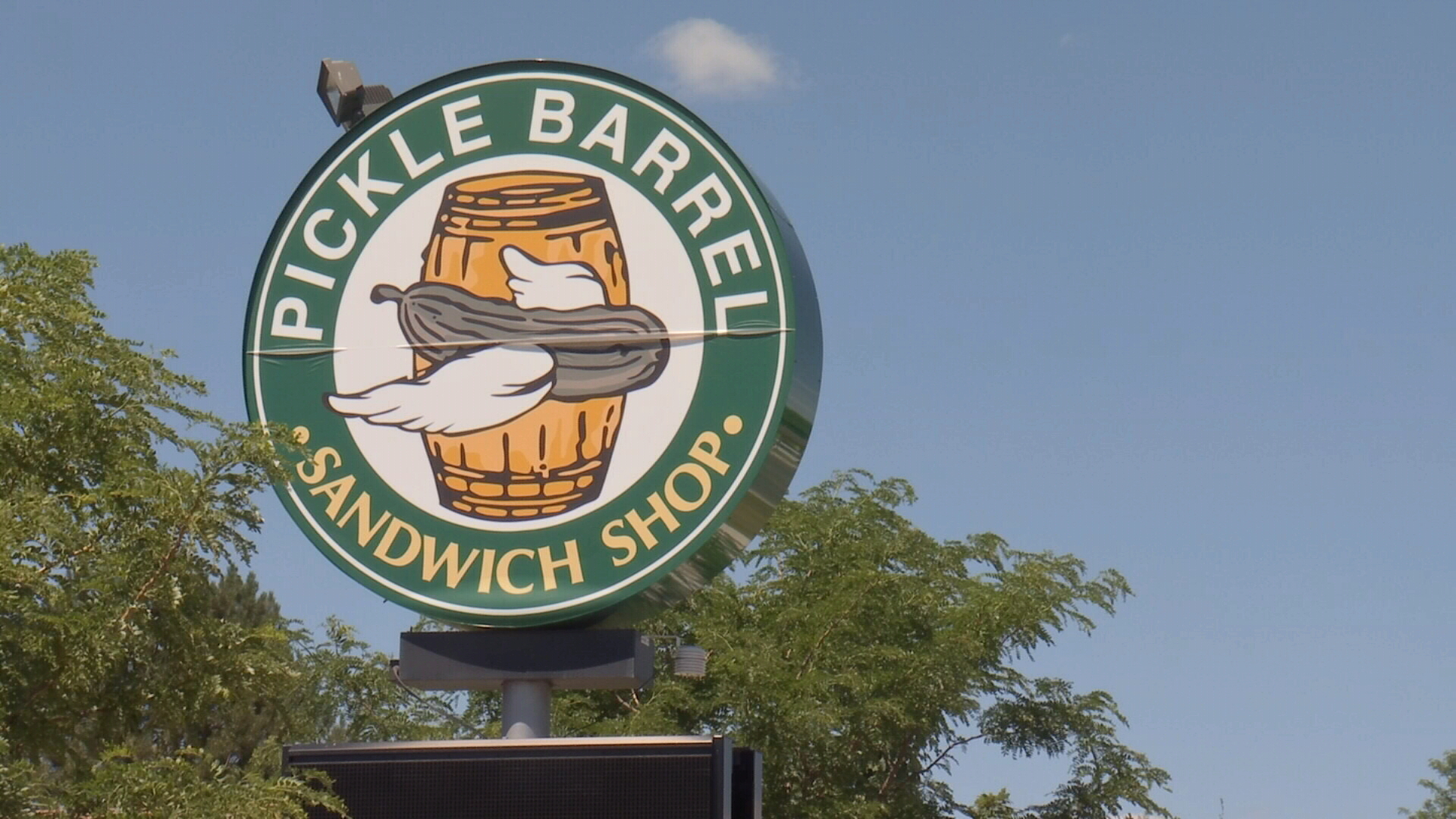 Sandwich shop Pickle Barrel closing in Billings - Vimarsana News