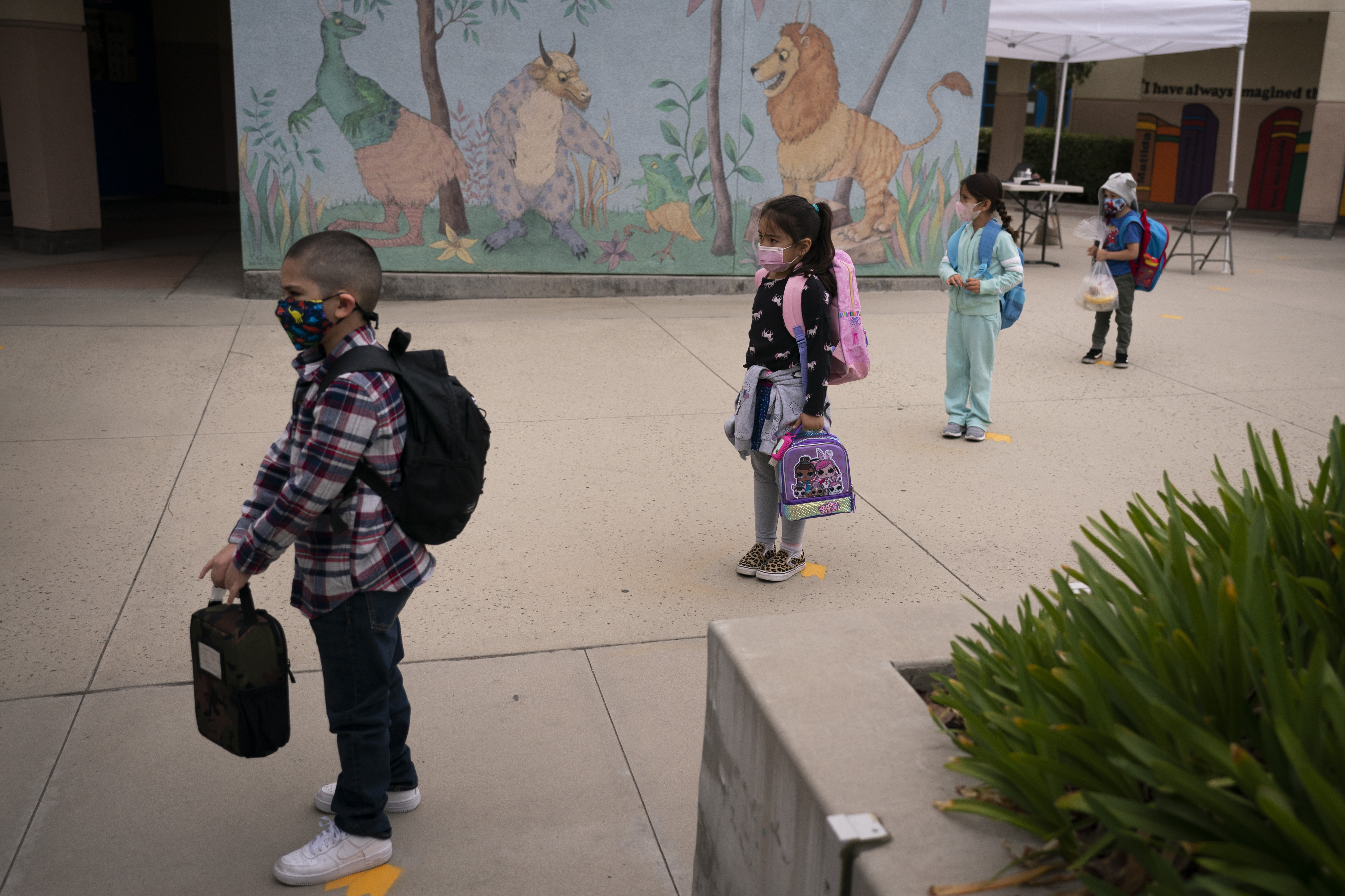 Kern County schools to follow state in regards to mask mandates - Vimarsana News