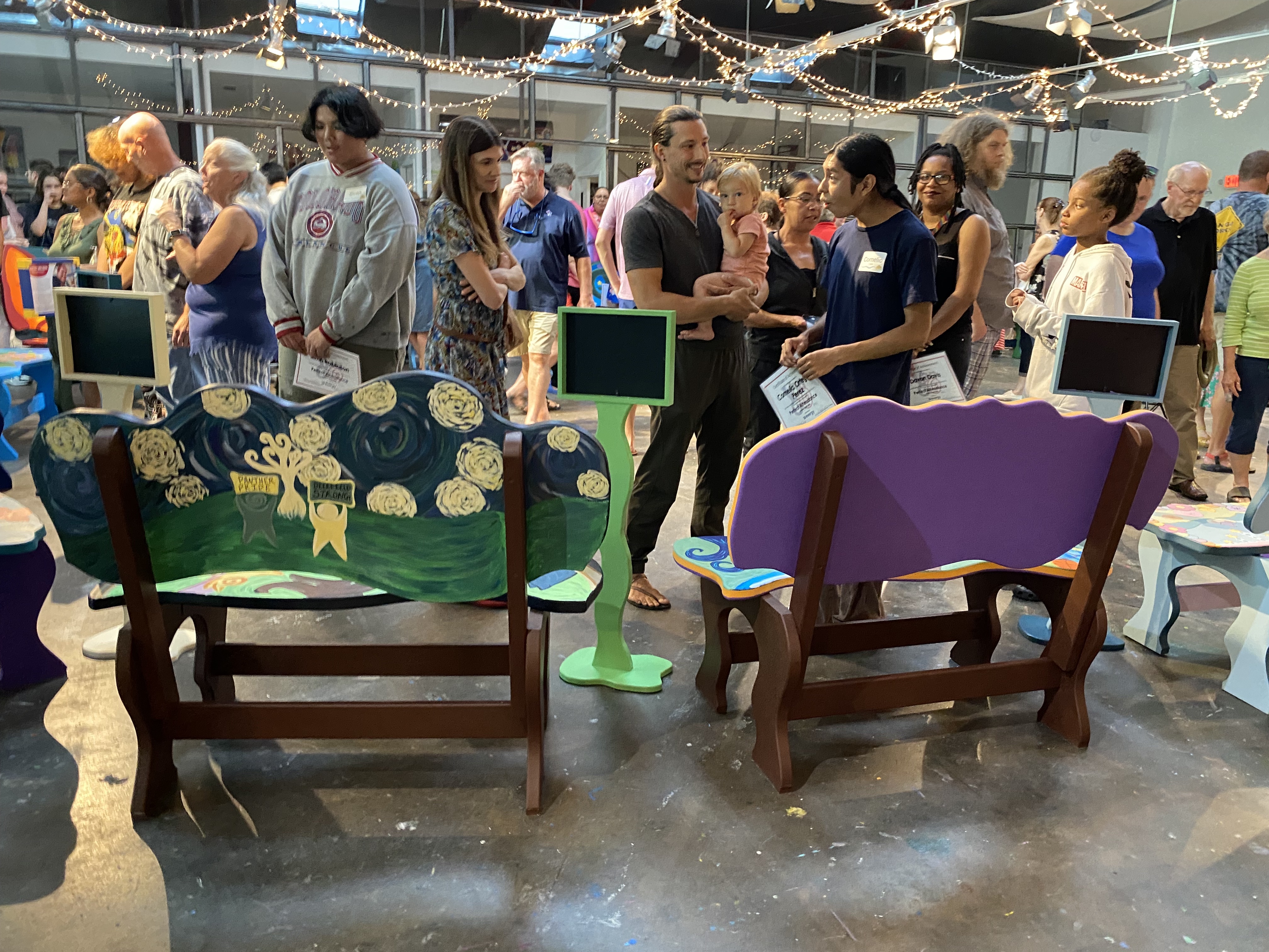 Lawrence student artists create buddy benches to help elementary students - Vimarsana News