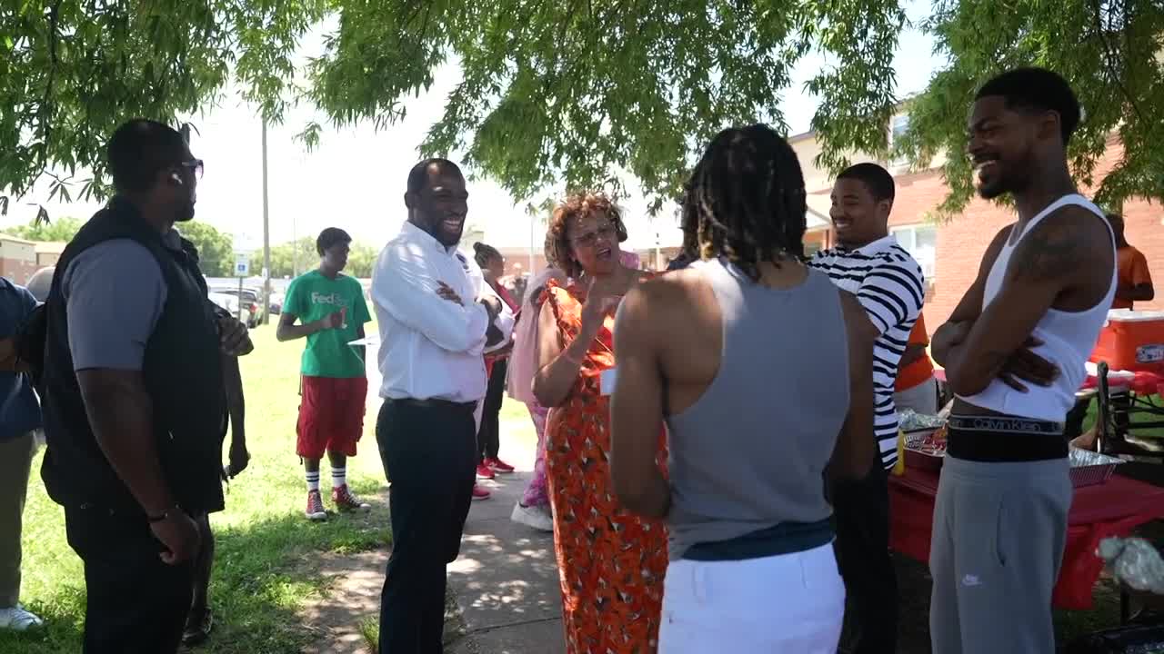 Richmond groups, leaders unite to stop gun violence with 'Wear Orange Weekend' - Vimarsana News
