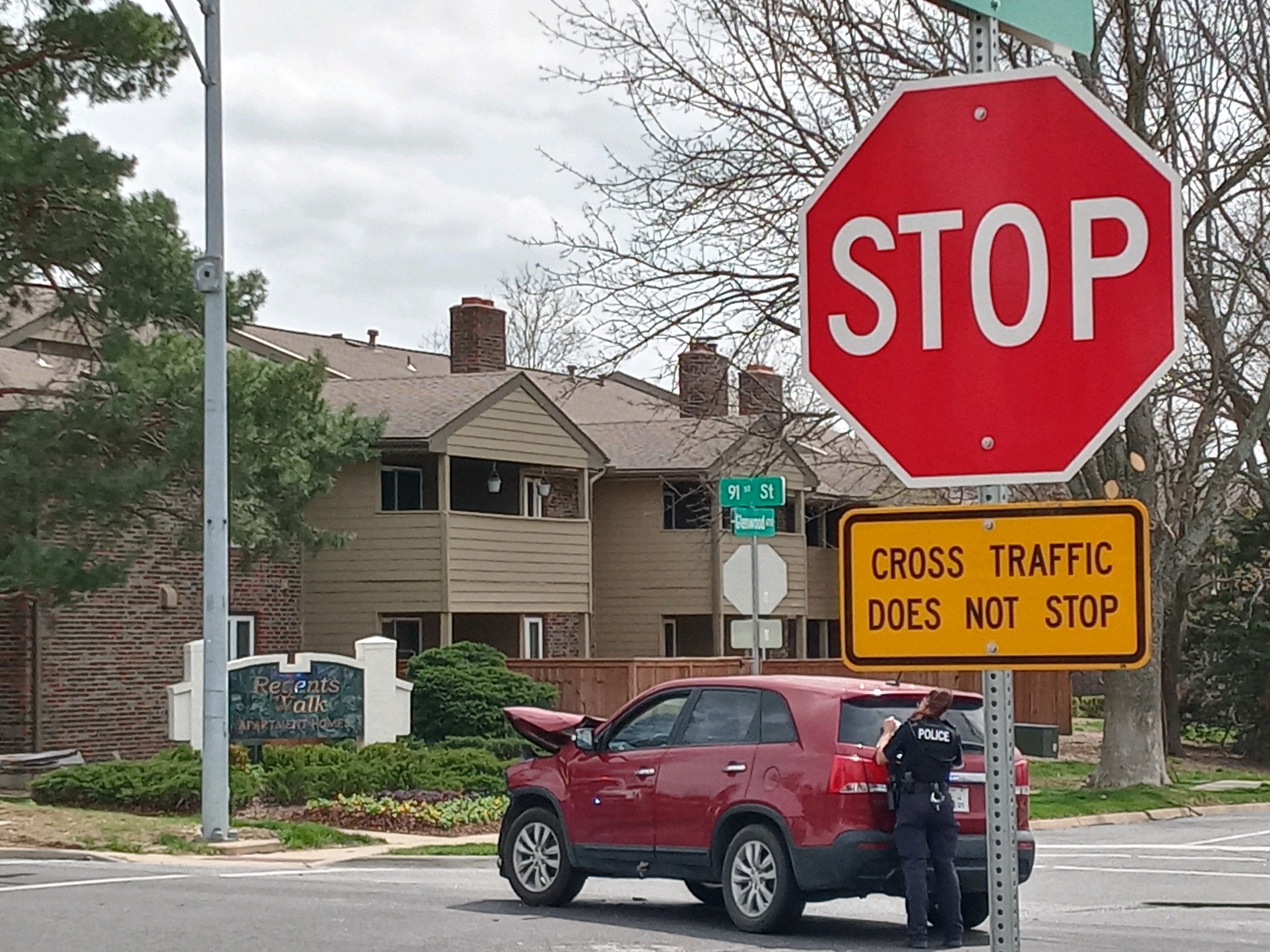 Overland Park reports 7th crash at intersection since October - Vimarsana News