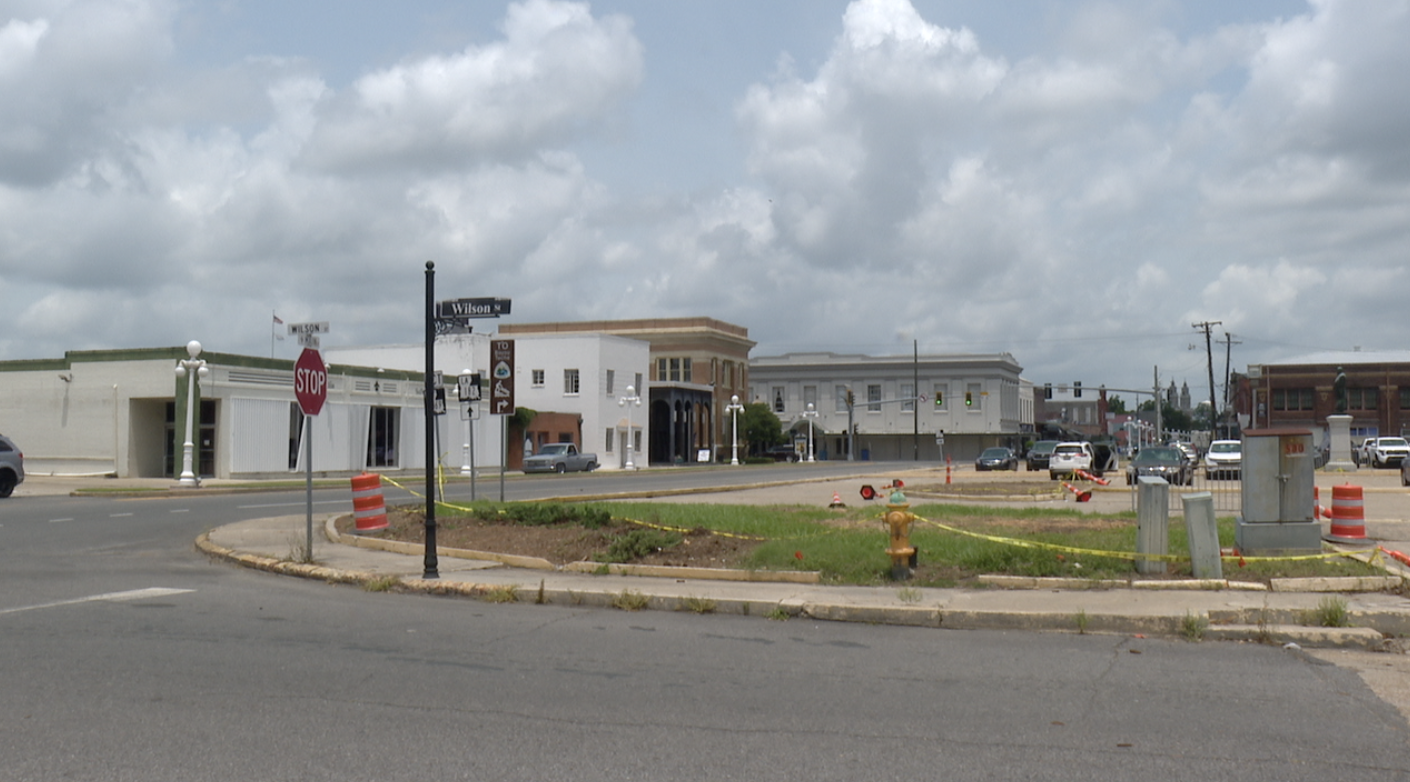 Franklin begins landscape project on courthouse grounds - Vimarsana News