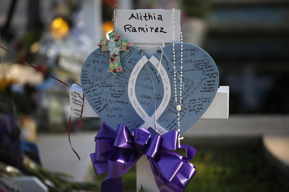Funeral for Uvalde girl who dreamed of going to art school - Vimarsana News