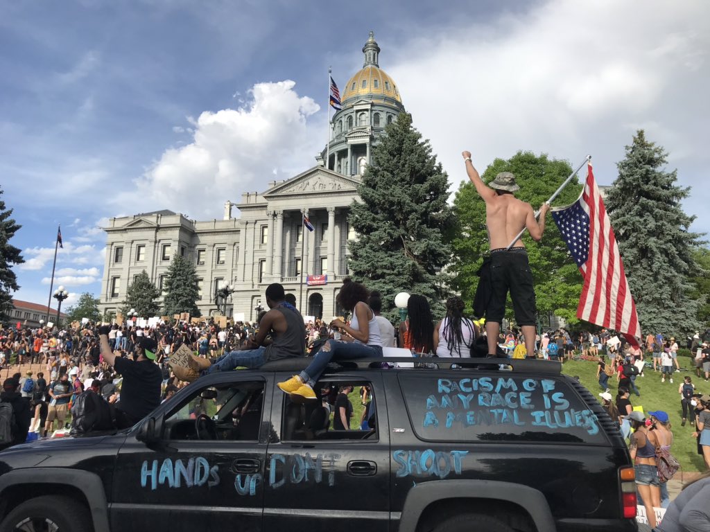 2 Denver police officers suspended for excessive force in last year's George Floyd protests - Vimarsana News