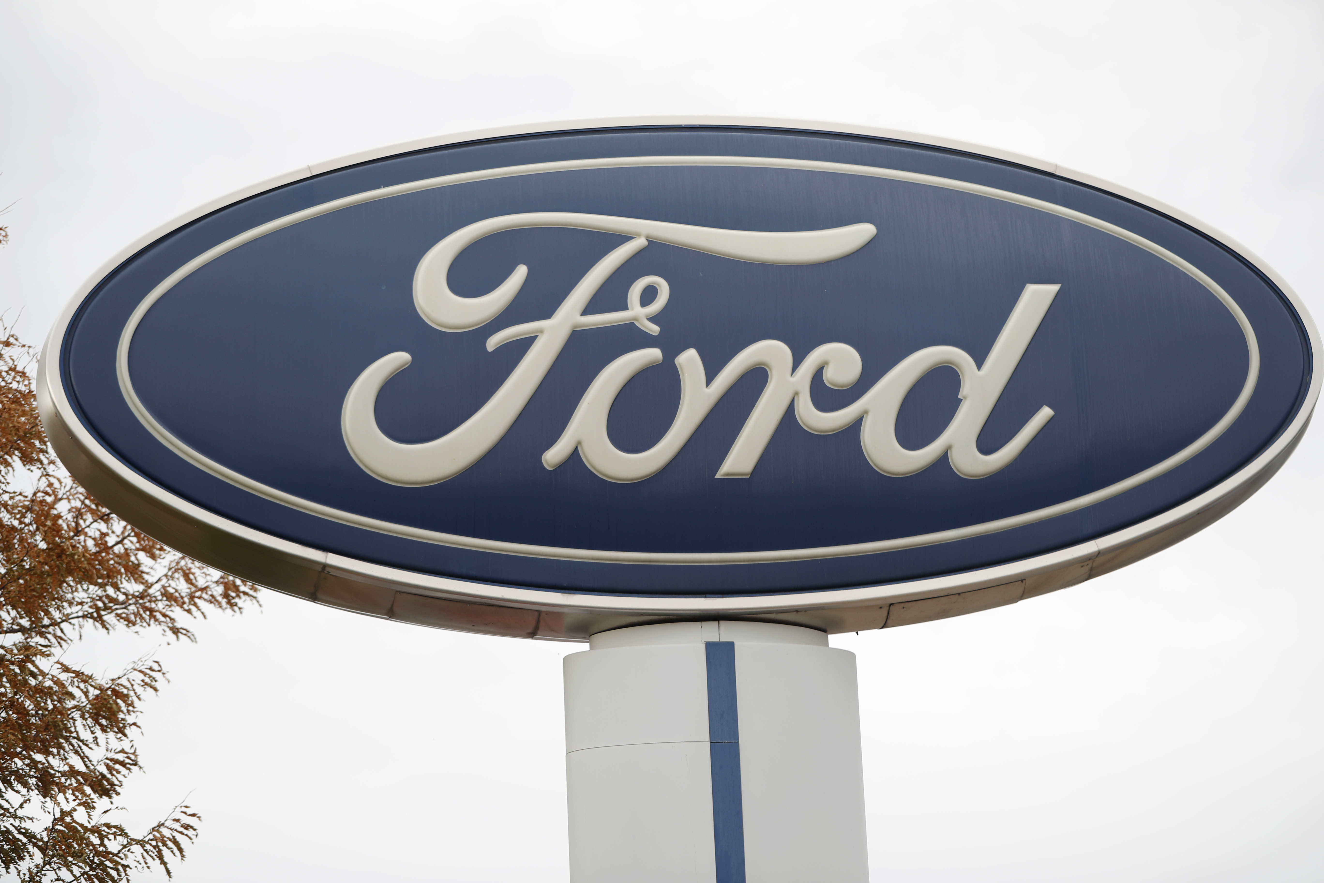 Georgia jury awards $1.7 billion in Ford truck crash case - Vimarsana News