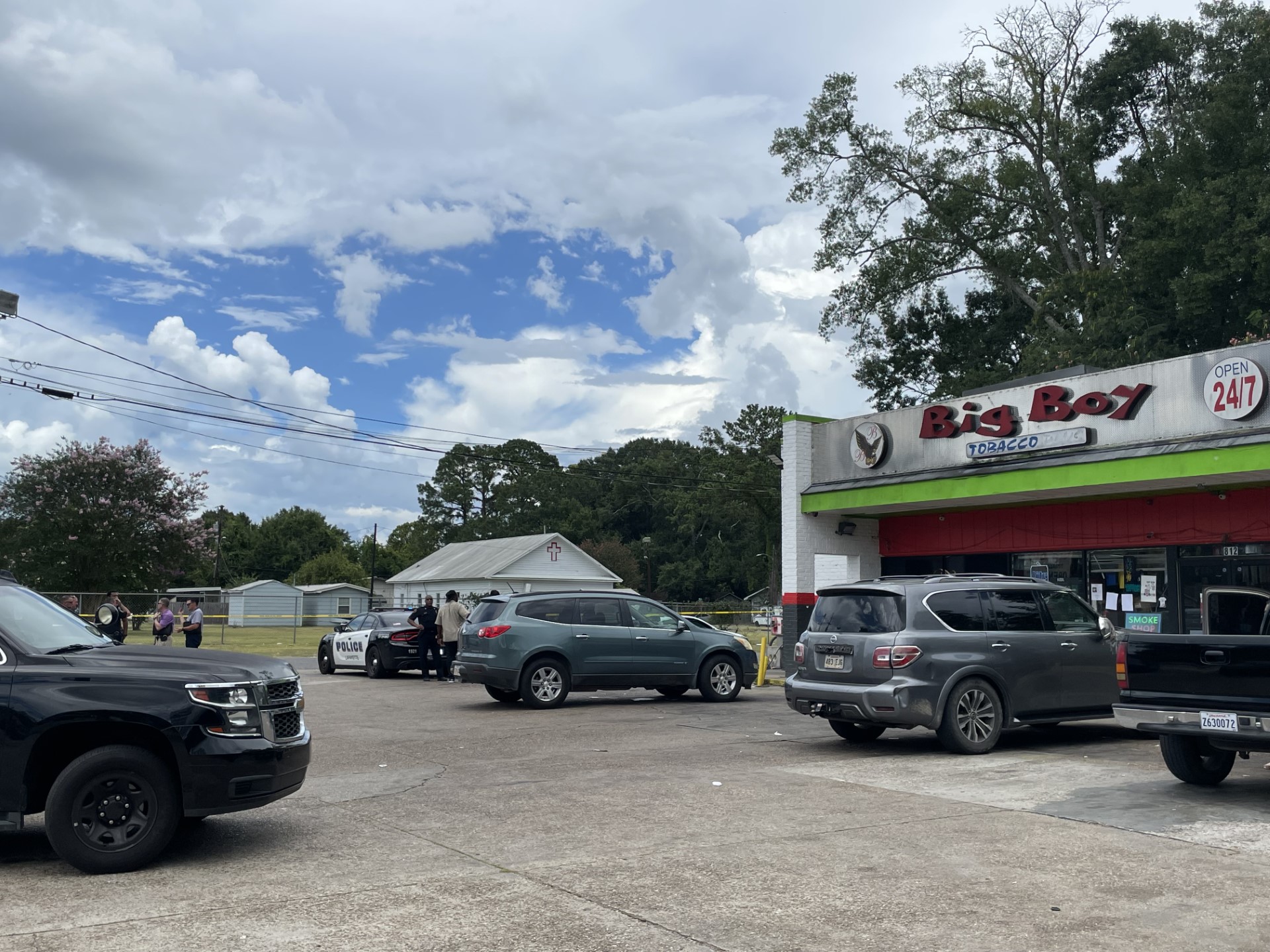 One dead, juvenile arrested in Lafayette shooting - Vimarsana News