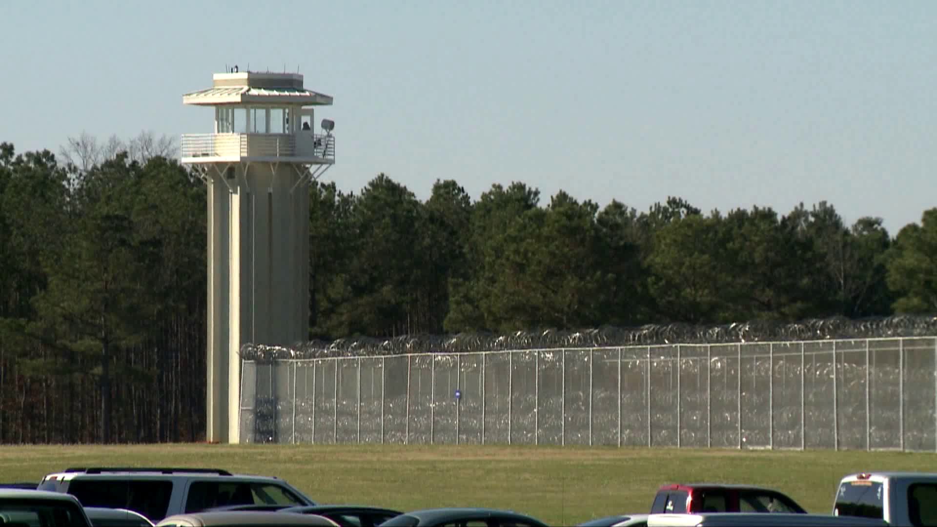 Inmates frustrated by COVID-19 prison spike: 'Nobody really cares' - Vimarsana News