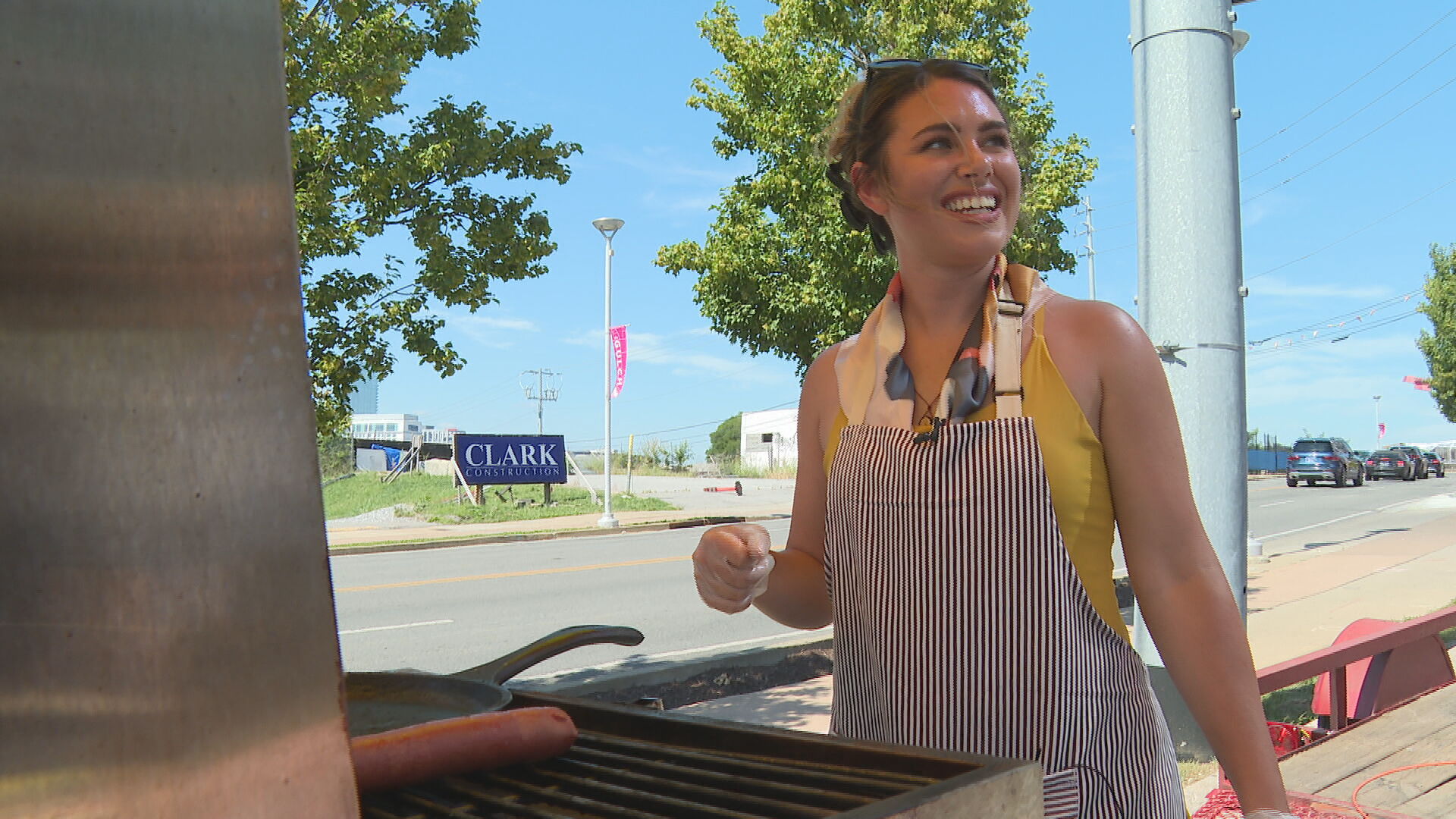 Hot dogs in the heat: This stand owner isn't letting weather get in the way - Vimarsana News