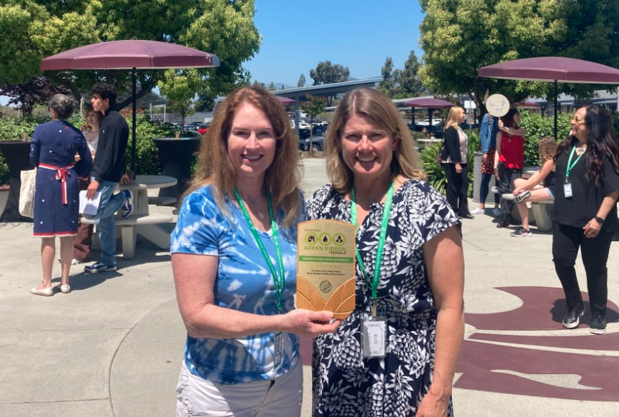 La Colina Jr. High School wins Green Ribbon Award for sustainability - Vimarsana News