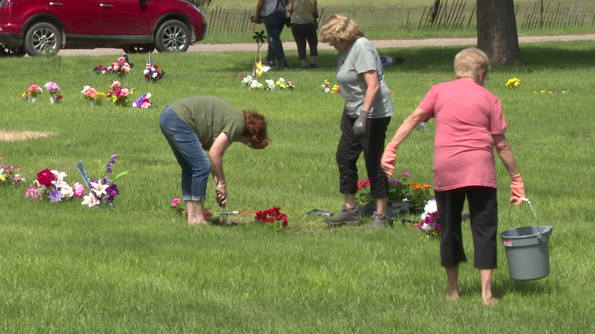 The public reacts to Highland Cemetery maintenance - Vimarsana News