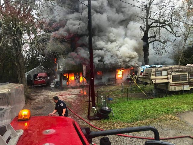 Jeanerette family of five displaced after fire - Vimarsana News