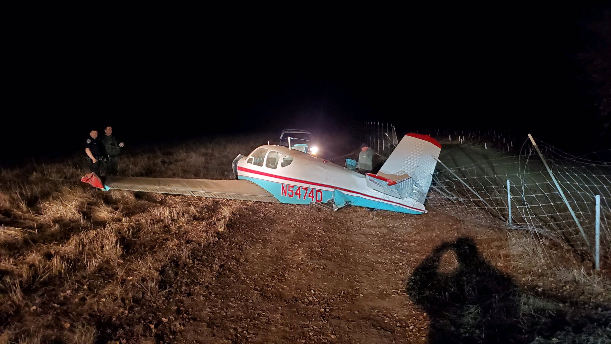 3 passengers, dog uninjured after small plane crashes west of Santa Ynez Airport - Vimarsana News
