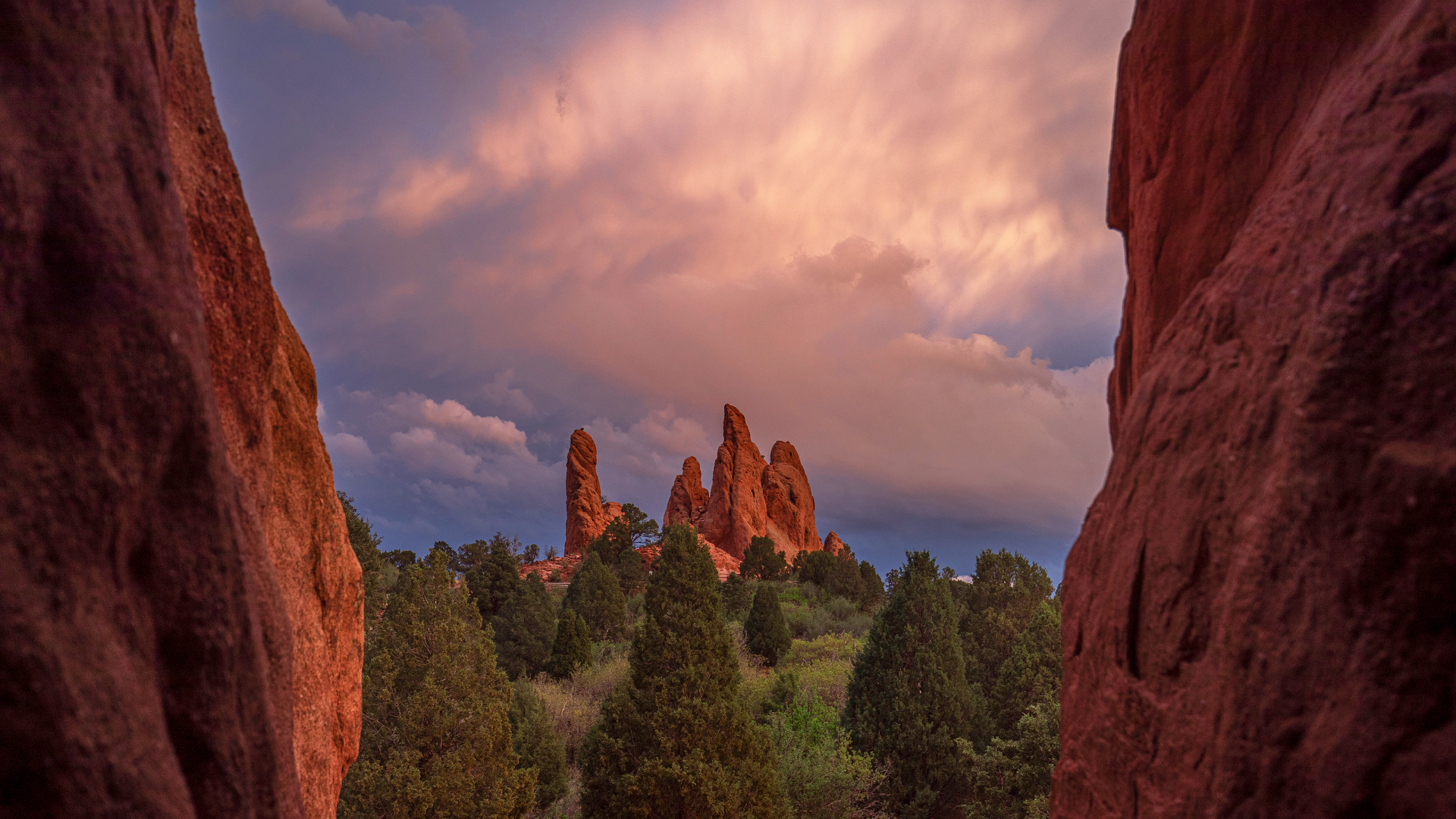 Heat returns today with only a few spotty storms in the mountains - Vimarsana News
