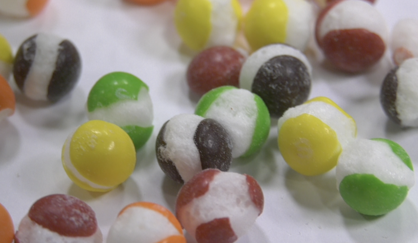Freeze-dried candy business offers a taste of nostalgia in Butte - Vimarsana News