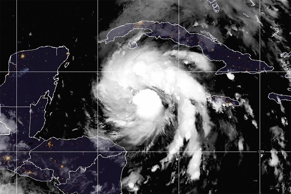 Hurricane Ian nears Cuba on path to strike Florida as Cat 4 - Vimarsana News