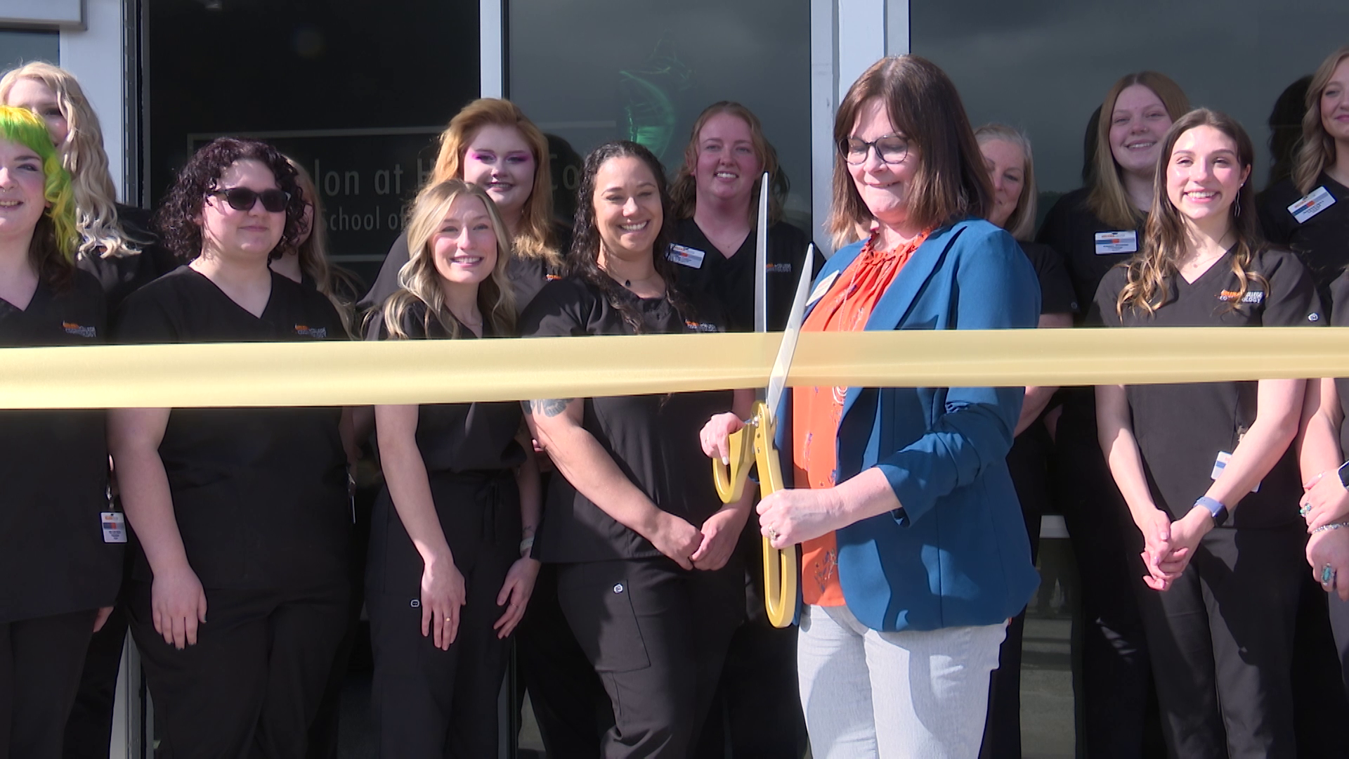 The Salon at Helena College hosts ribbon-cutting ceremony - Vimarsana News