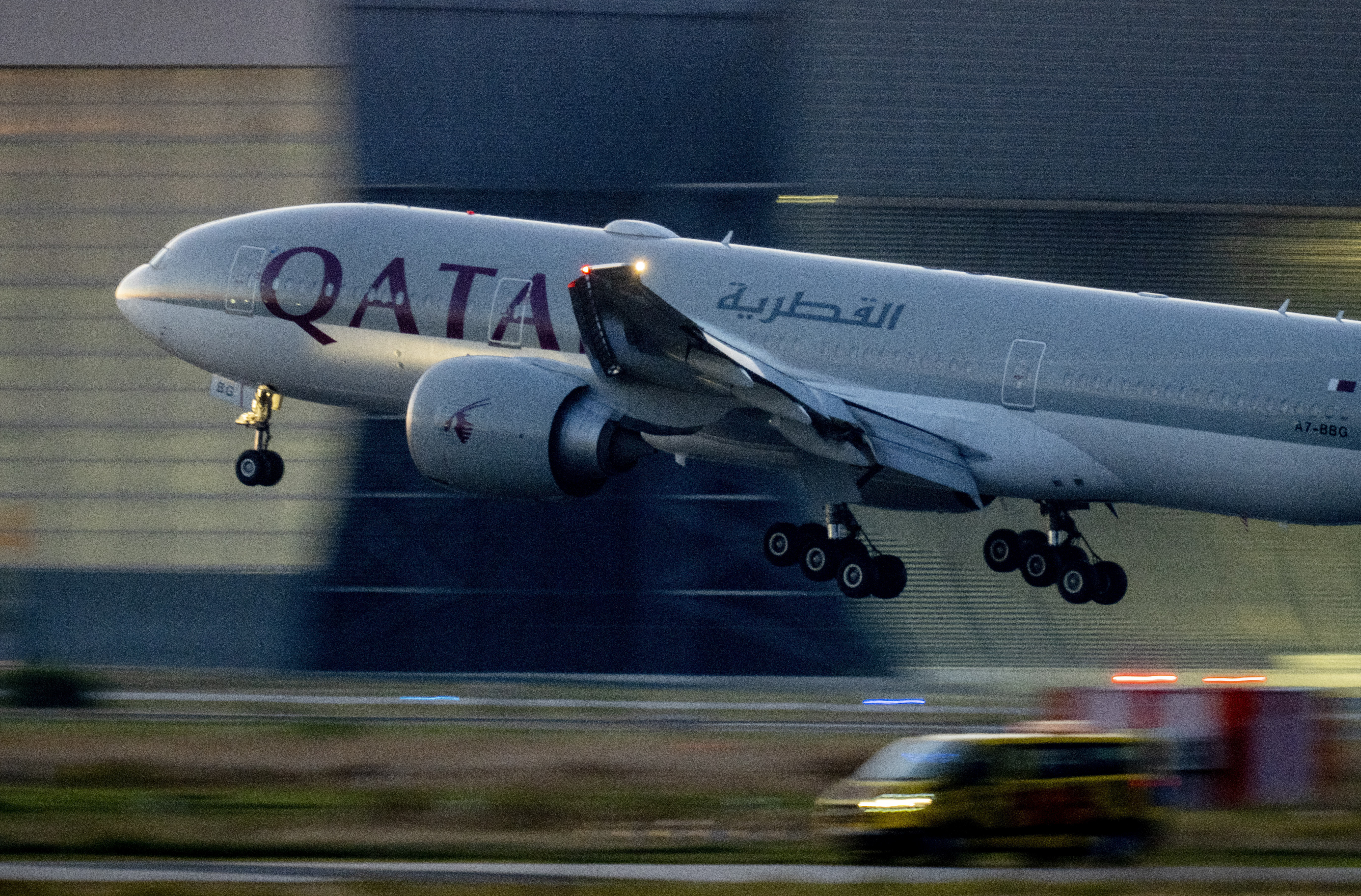12 people injured after Qatar Airways plane hits turbulence - Vimarsana News