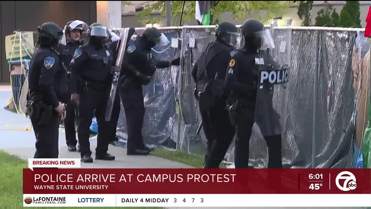 WATCH: Police tear down encampment at Wayne State University - Vimarsana News