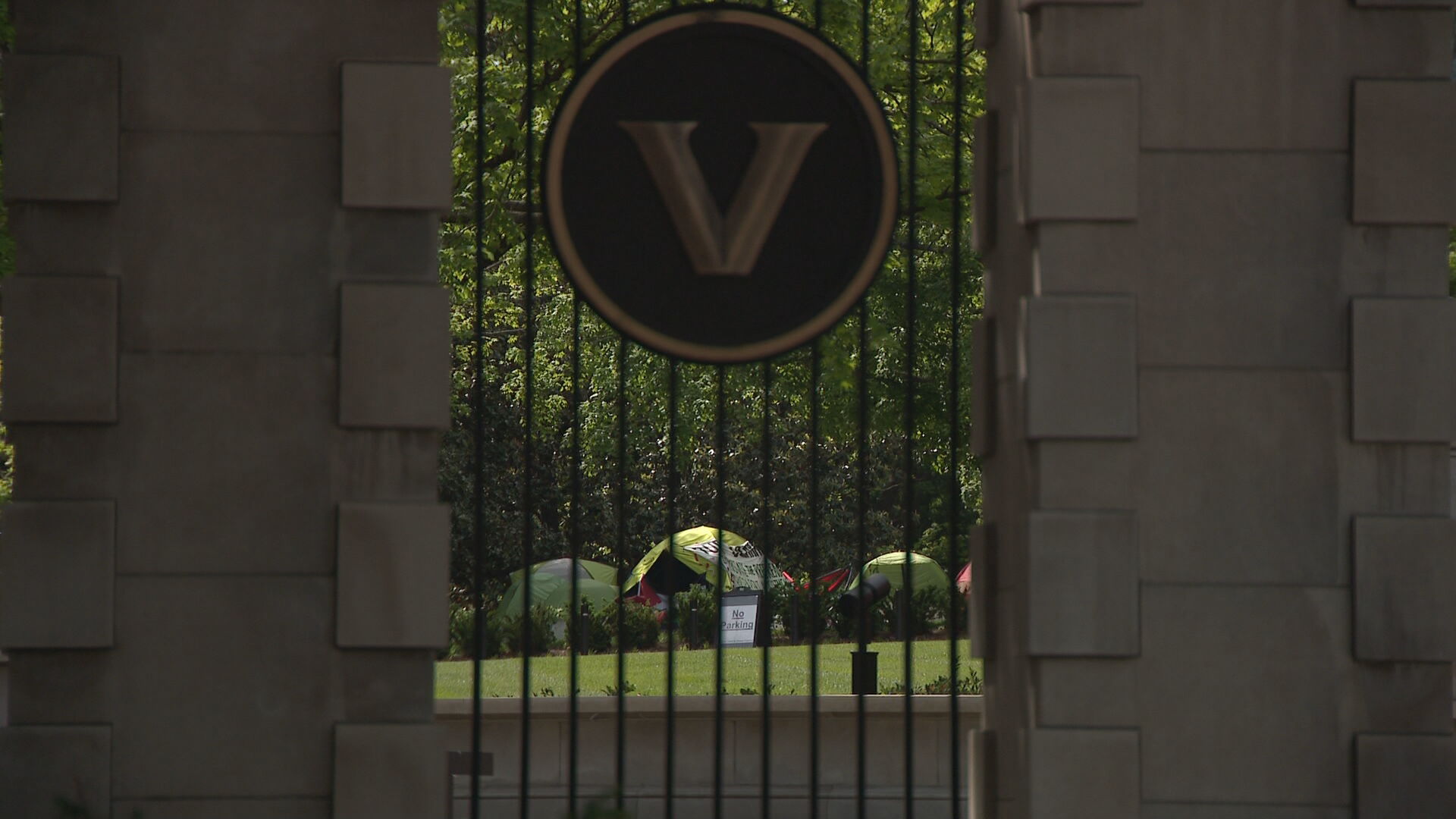 Vanderbilt University chancellor opens up about tension on college campuses - Vimarsana News