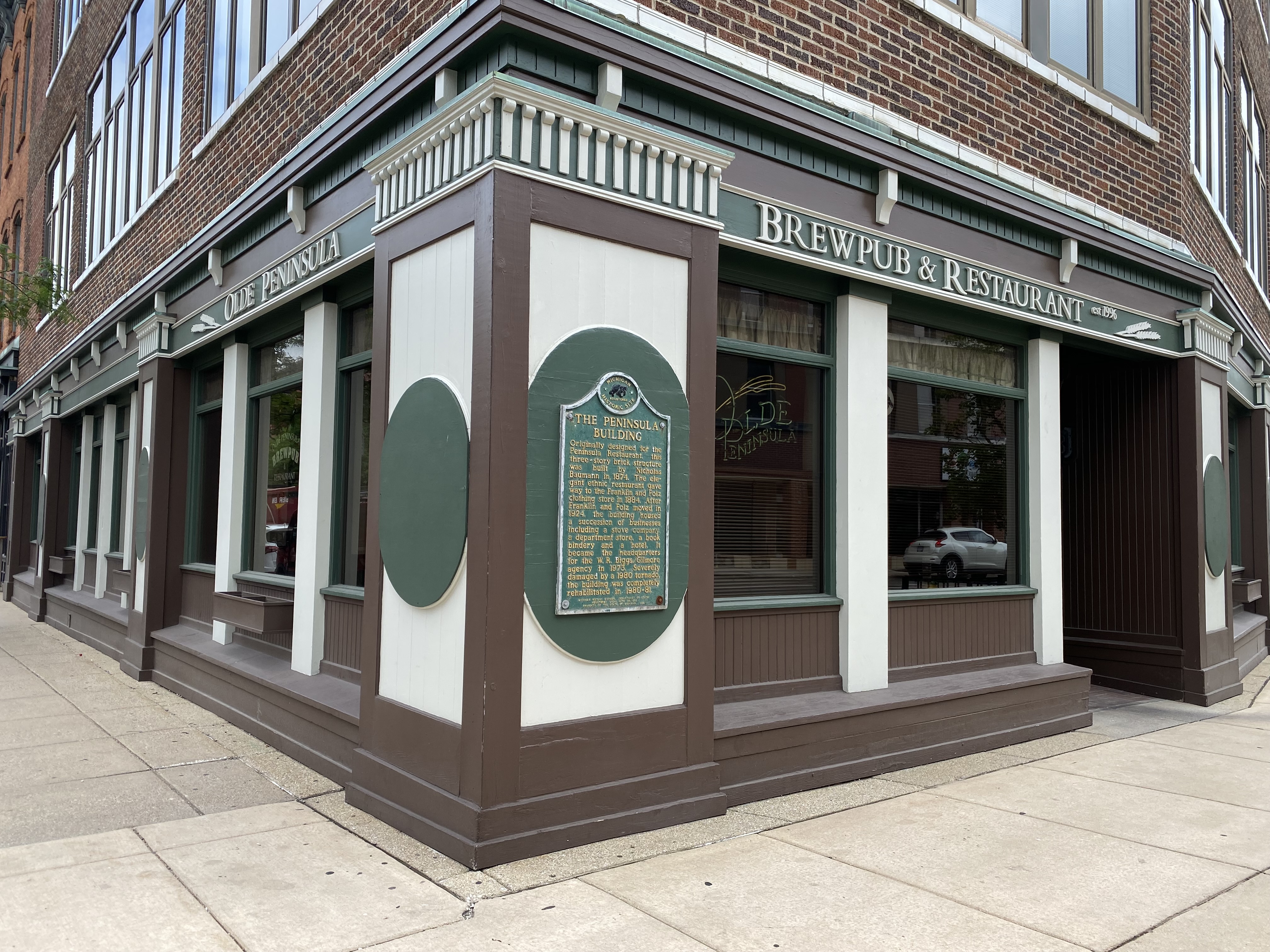 Olde Peninsula Brewpub announces it's closing its doors after 25 years - Vimarsana News