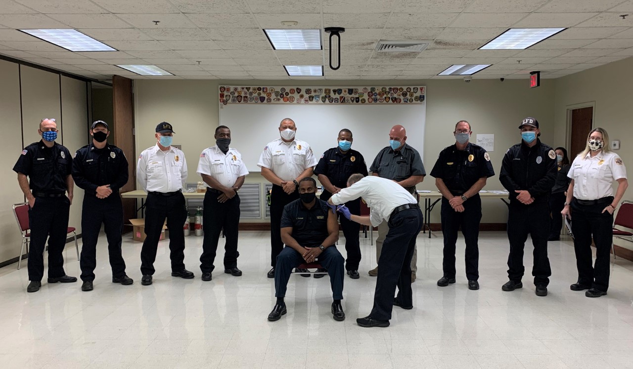 Lafayette firefighters receive COVID-19 vaccine - Vimarsana News