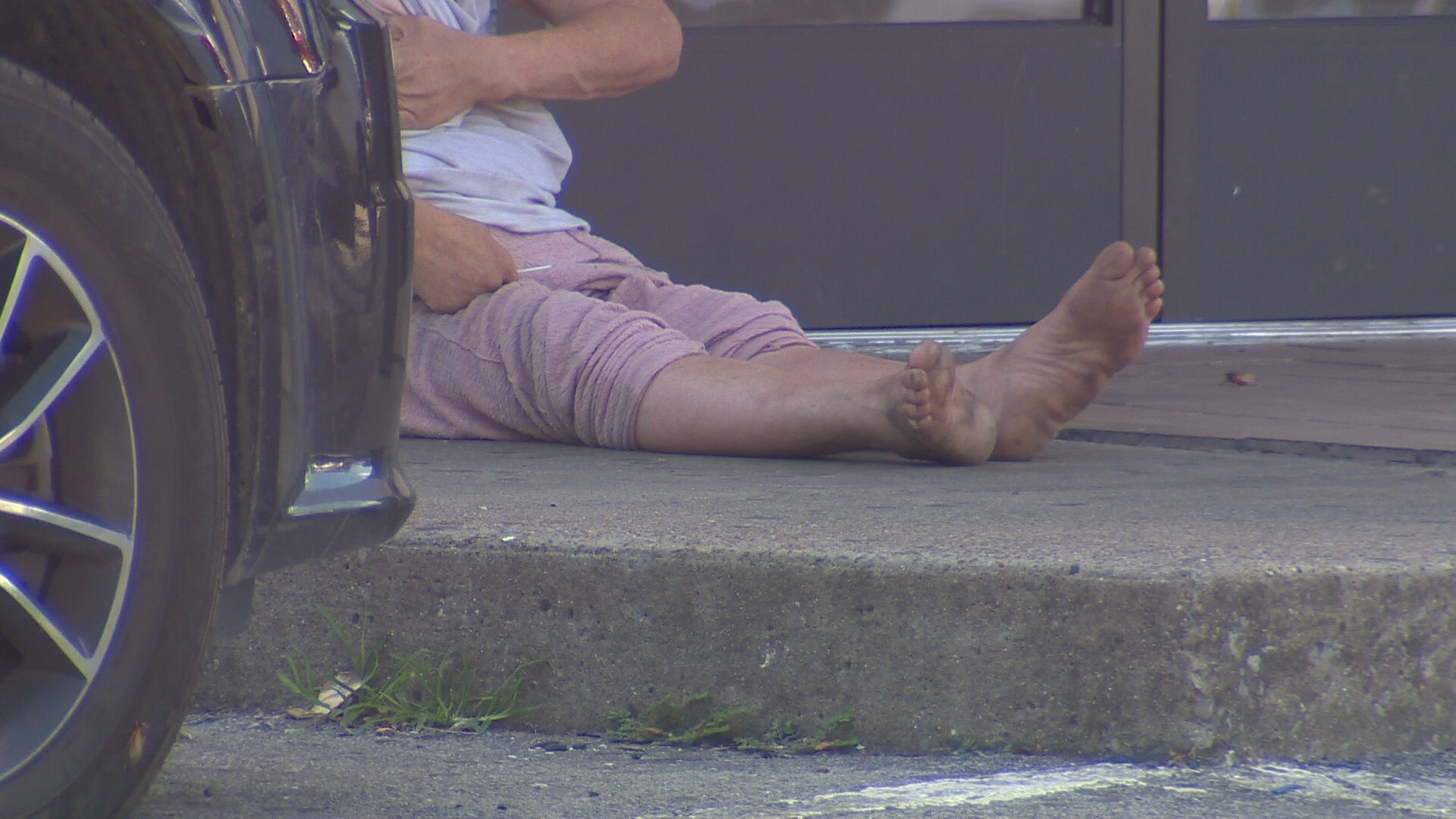Overdose surge among homeless individuals prompts Narcan distribution - Vimarsana News