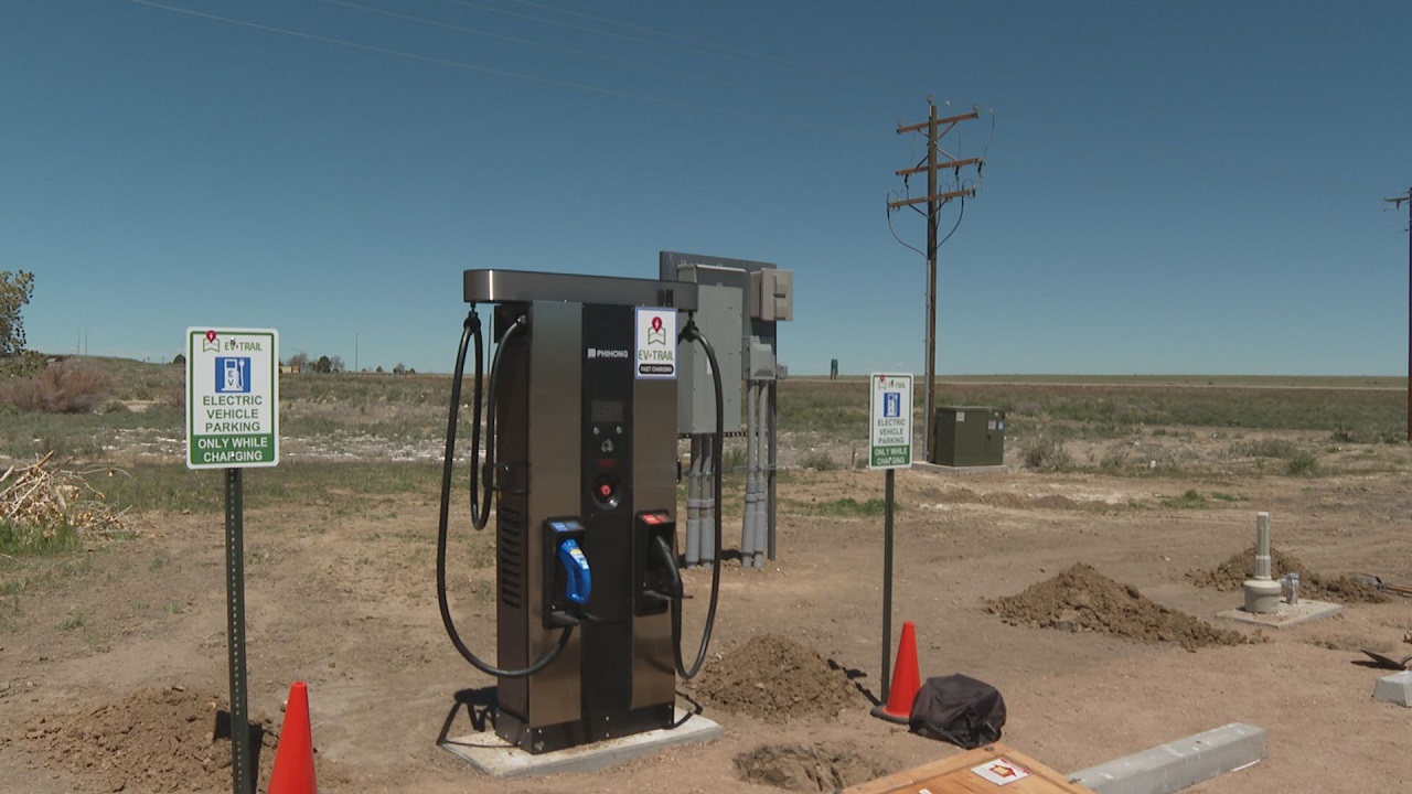 Entrepreneur aims to shorten gap for EV charging - Vimarsana News