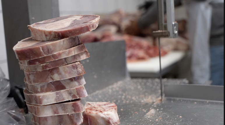 Popular meat market reopens thanks to the help of the community - Vimarsana News
