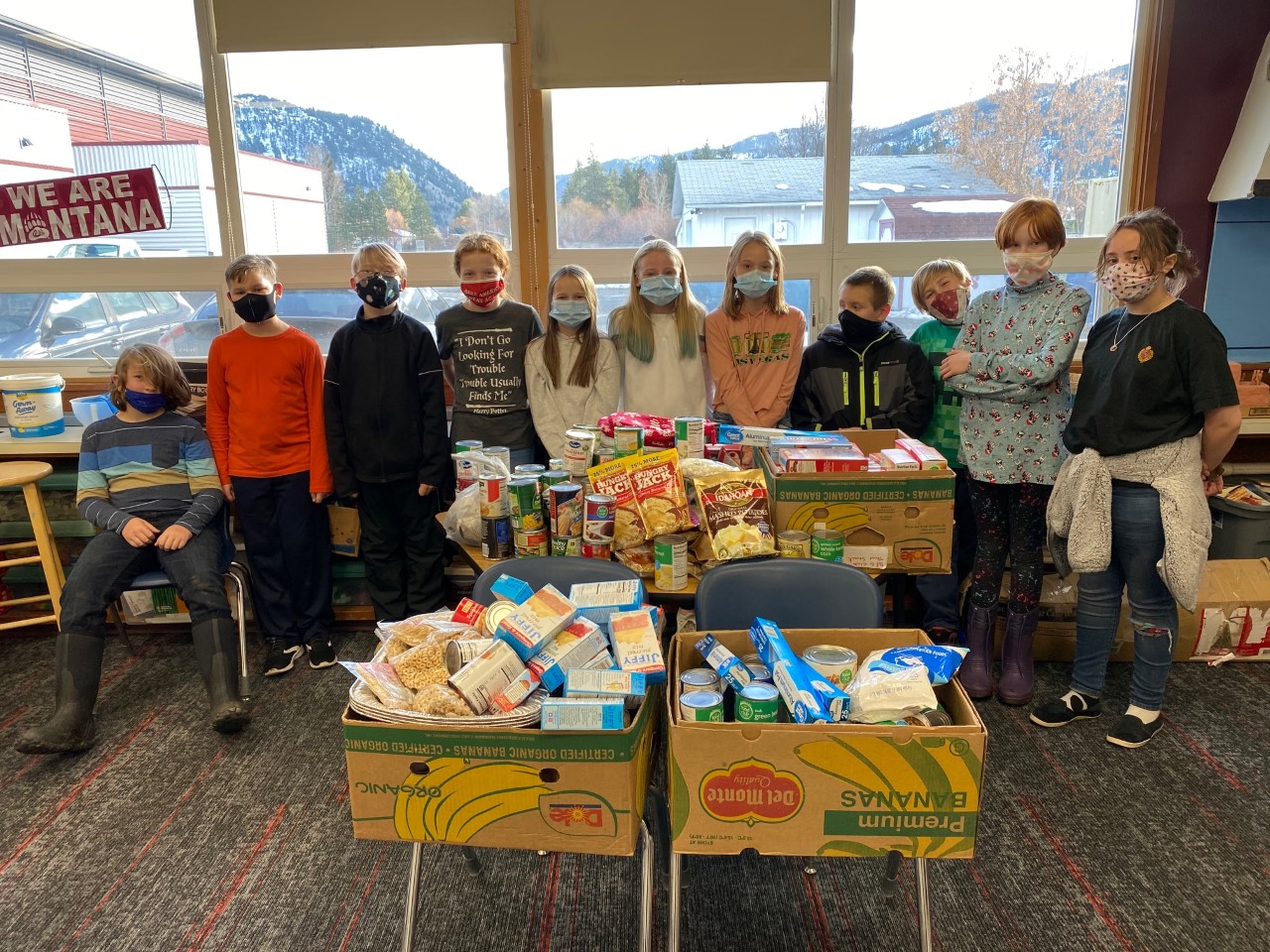 Clinton fifth-grade students host holiday food drive for local families - Vimarsana News