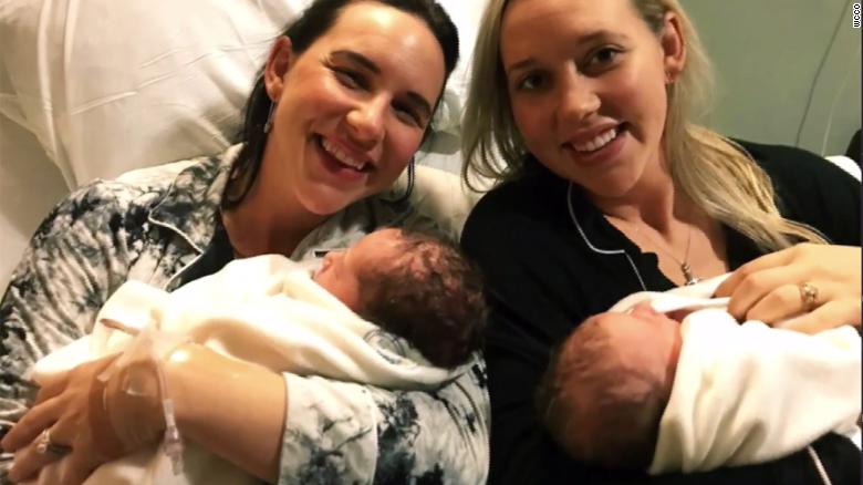 After getting pregnant during pandemic, sisters gave birth 90 minutes apart - Vimarsana News
