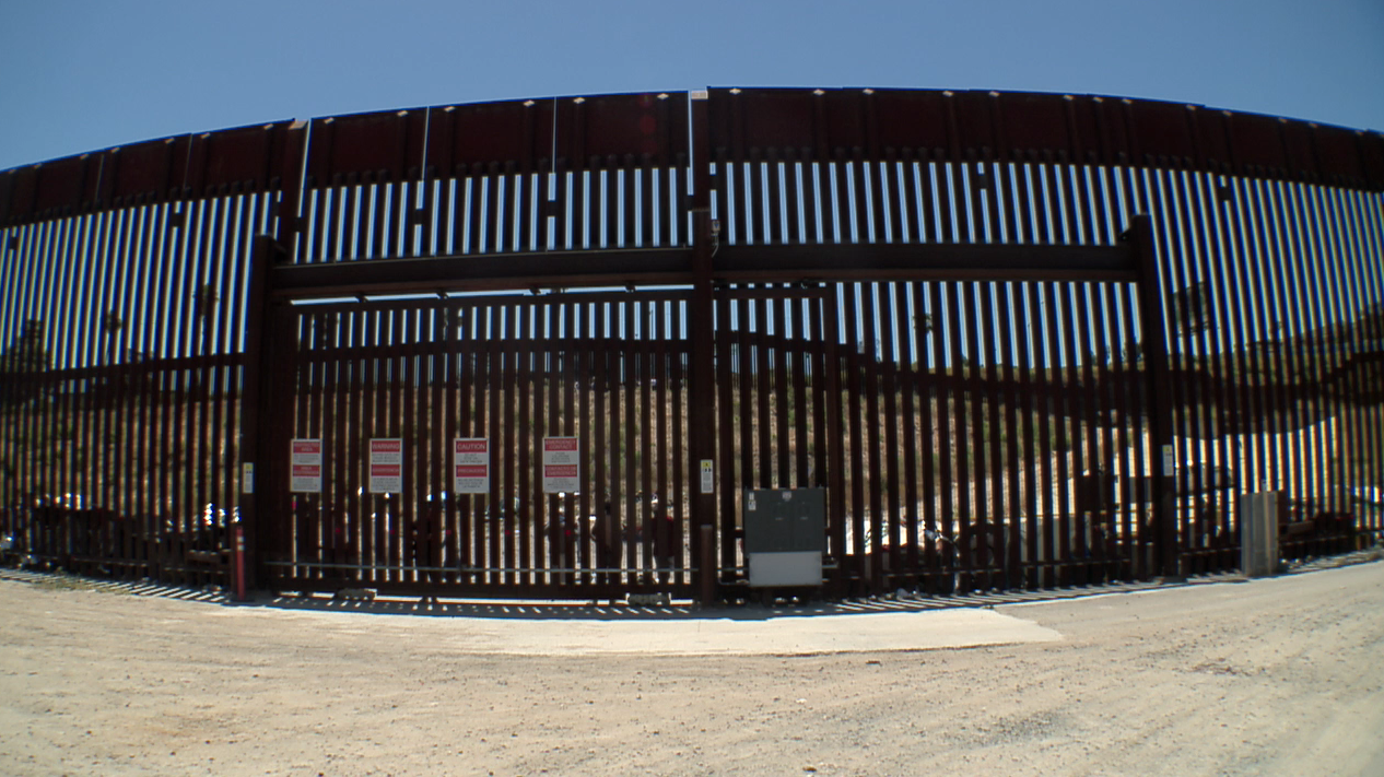 Desmond blasts border policies as SD County tops nation's migrant arrest list - Vimarsana News