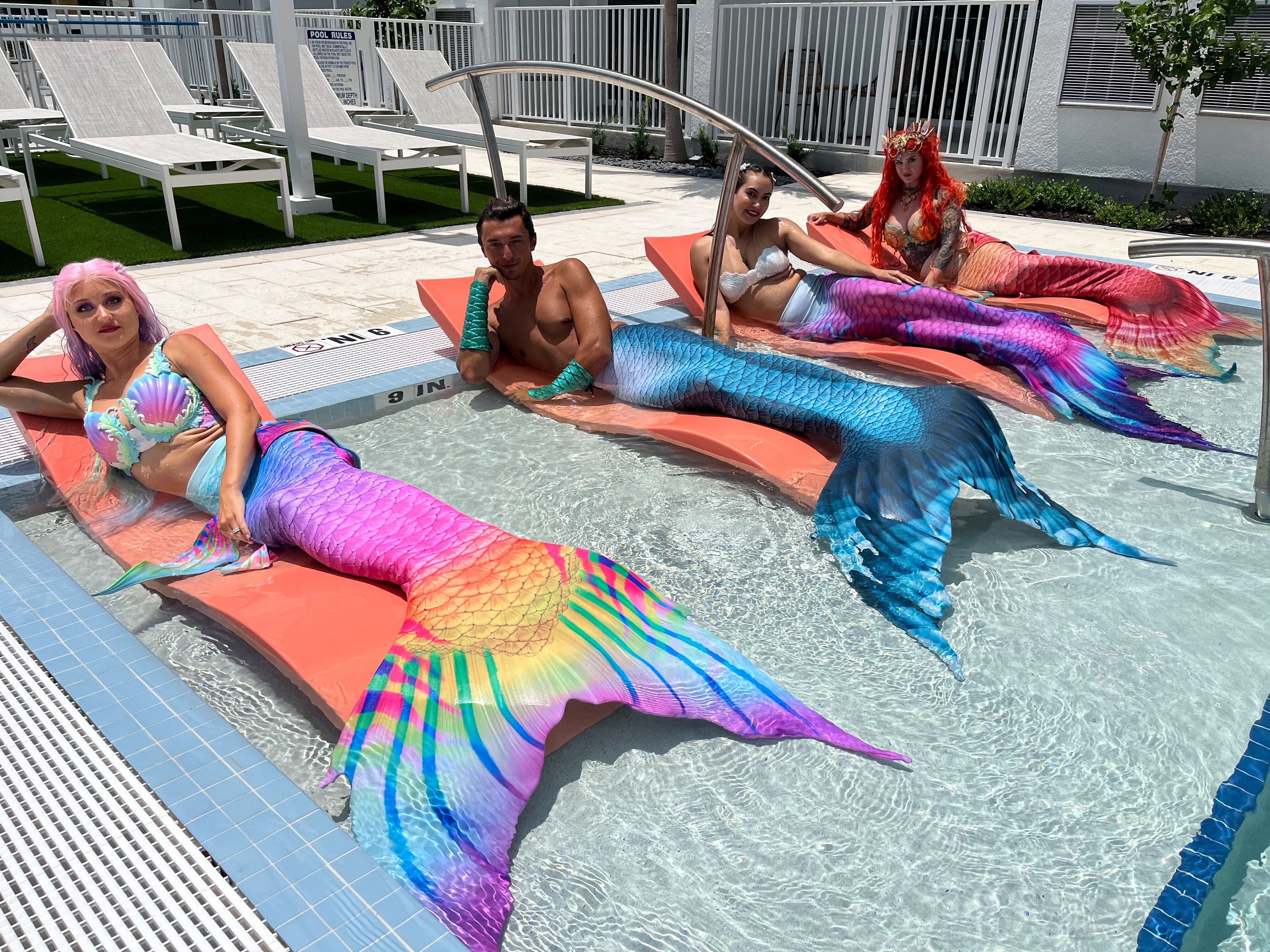 Merman Andrew makes a splash in Tampa Bay - Vimarsana News
