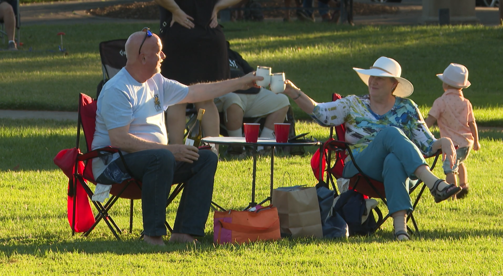 'Atascadero has it all': Locals enjoy all First Fridays has to offer - Vimarsana News