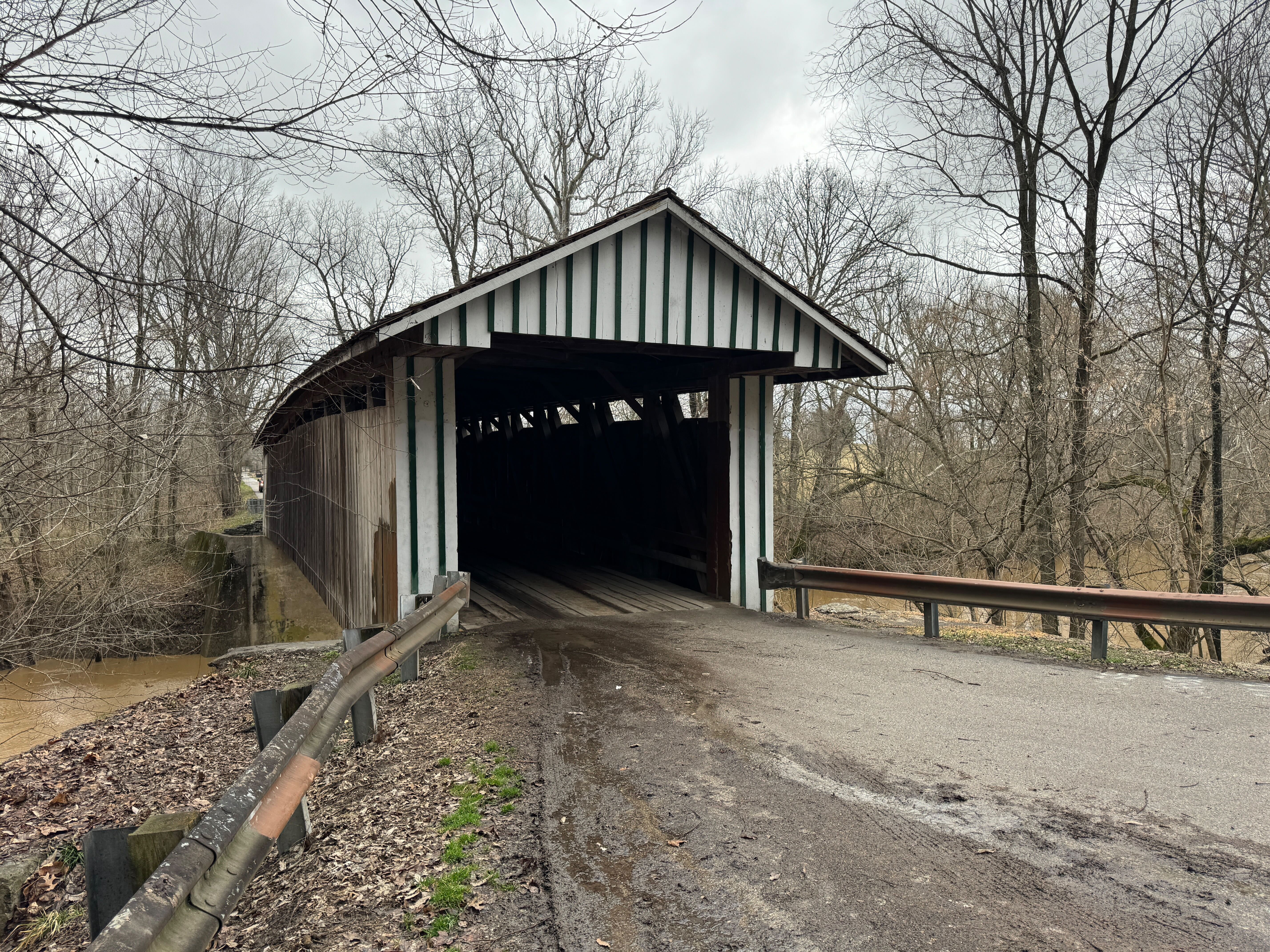 Antisemitic graffiti appears on historic Bourbon County bridge - Vimarsana News