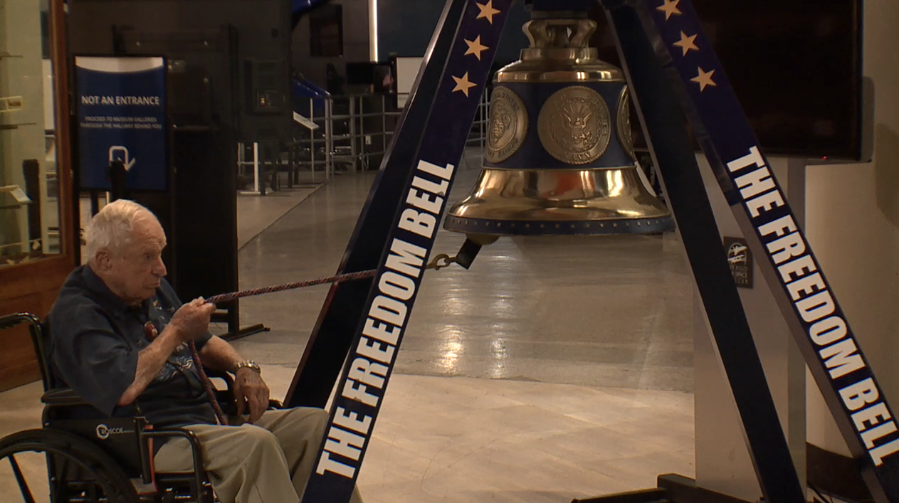 World War II veteran from San Diego remembers fallen friends on D-Day - Vimarsana News