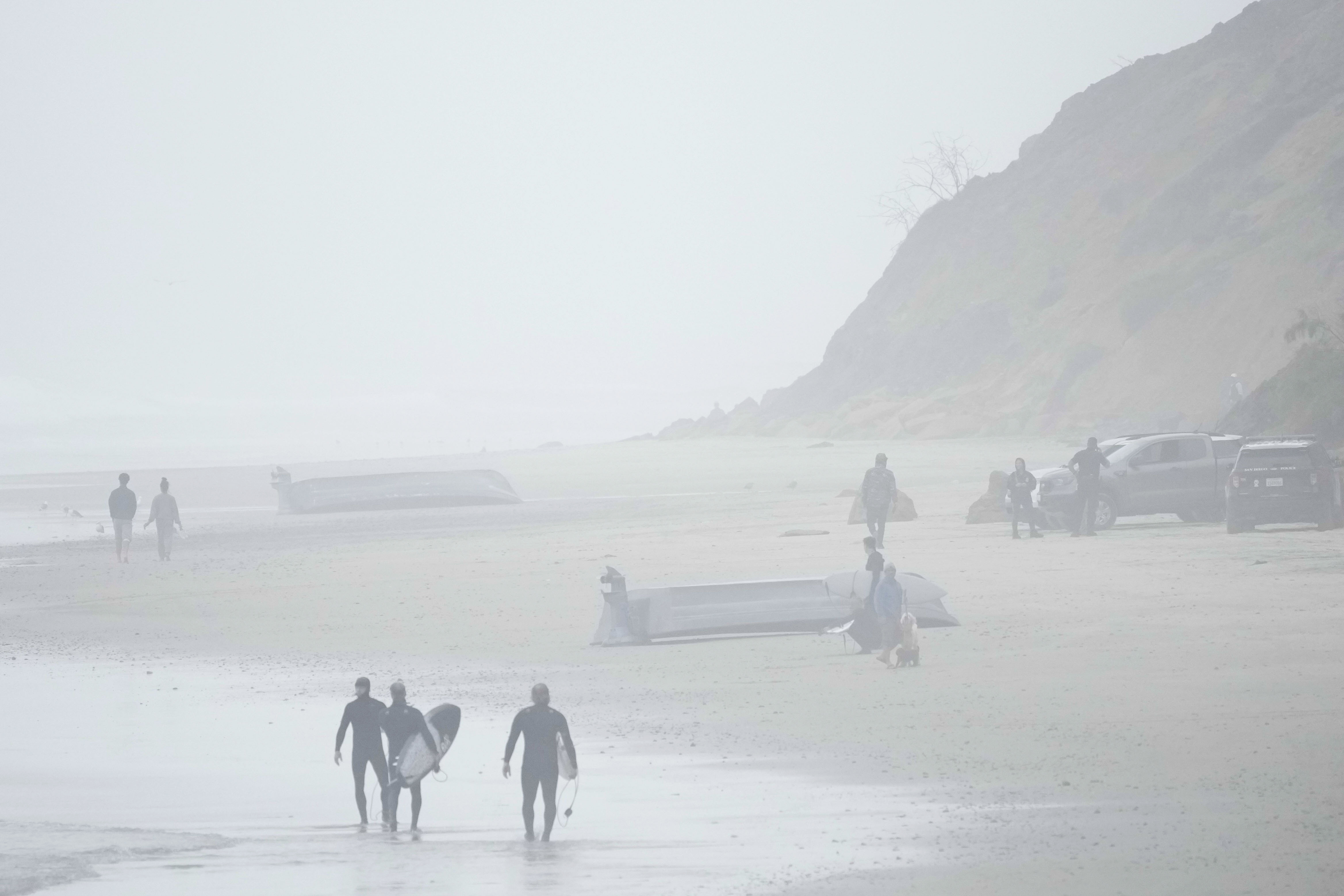 8 dead, 7 missing after boat capsizes off San Diego coast - Vimarsana News