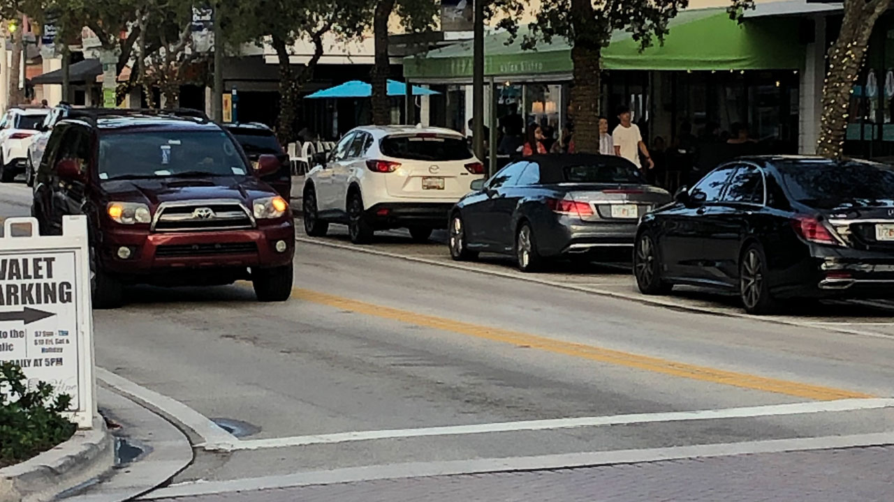 Delray Beach works to resolve parking headaches - Vimarsana News