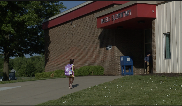 Hickman Mills elementary school starts year-round program - Vimarsana News