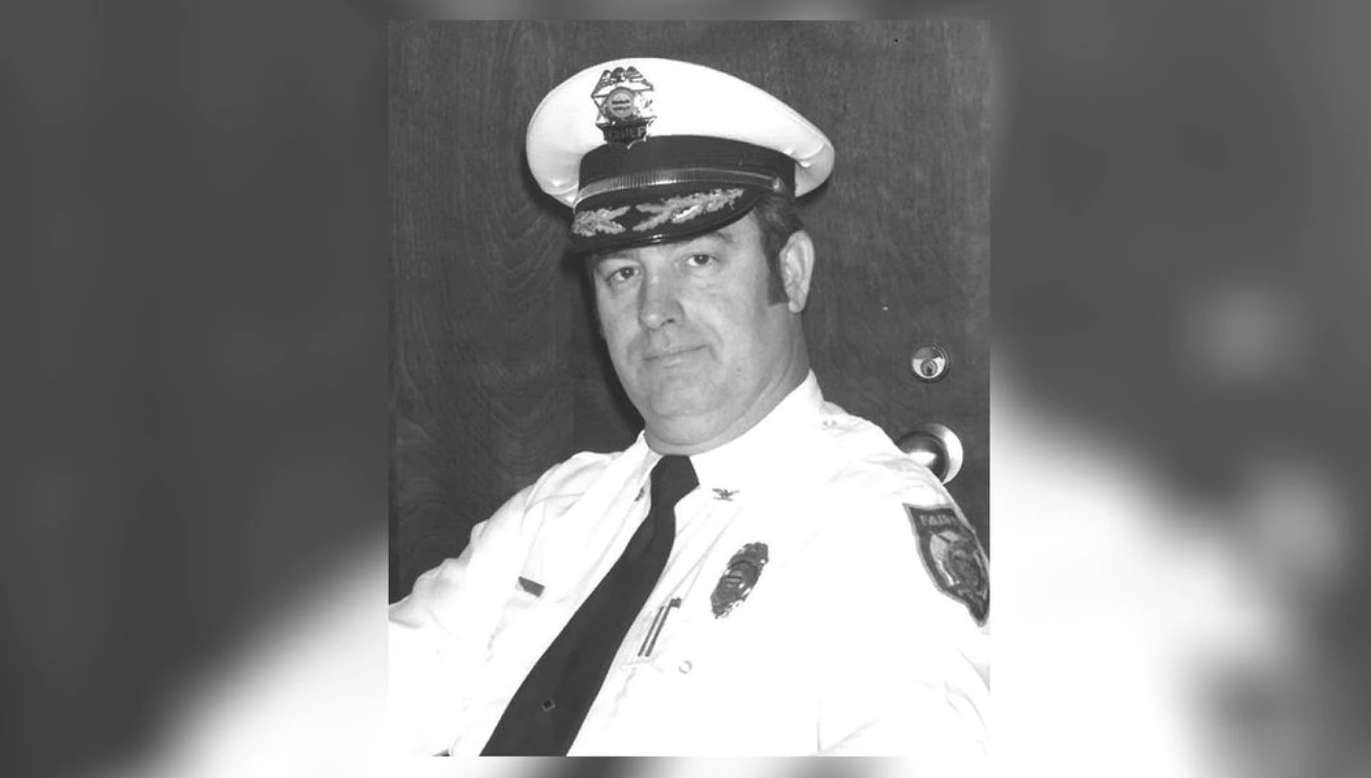 'Our dad was bigger than life': Former Fairfield police chief dies at 83 - Vimarsana News
