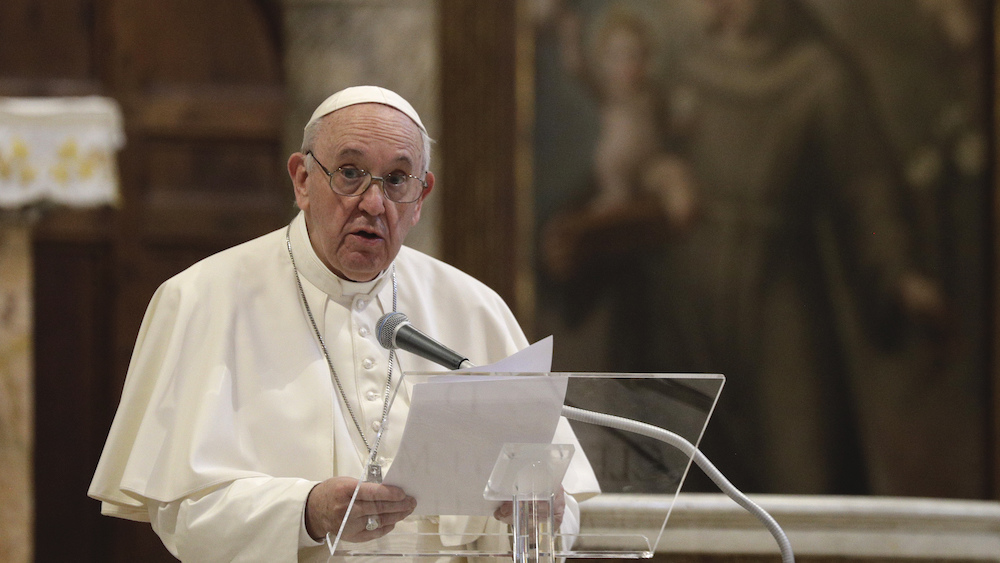 The meaning behind Pope Francis' meeting with transgender people - Vimarsana News