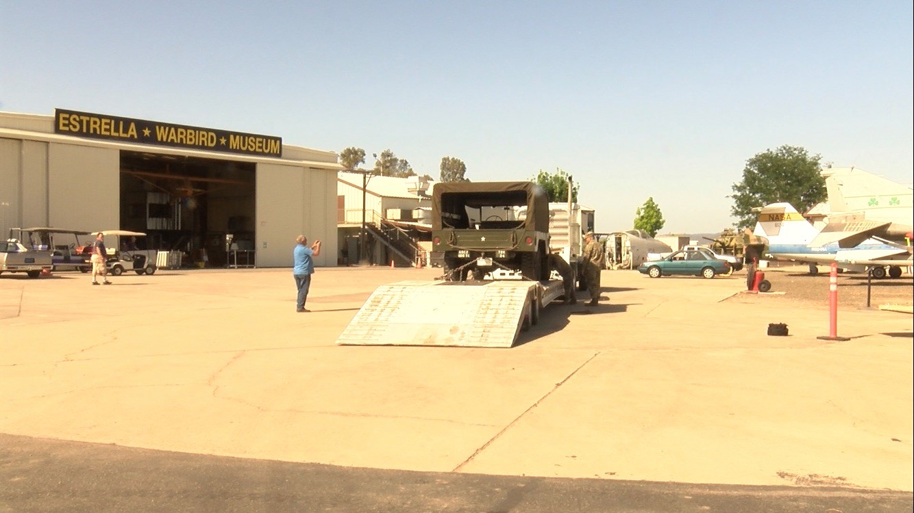 Estrella Warbirds Museum shares WWII-era vehicles with Army base for open house - Vimarsana News