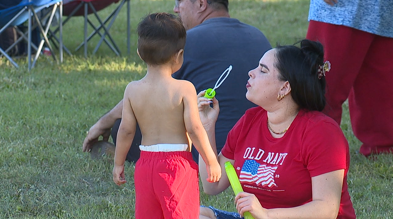 Lealman holds first-ever July 4th celebration - Vimarsana News