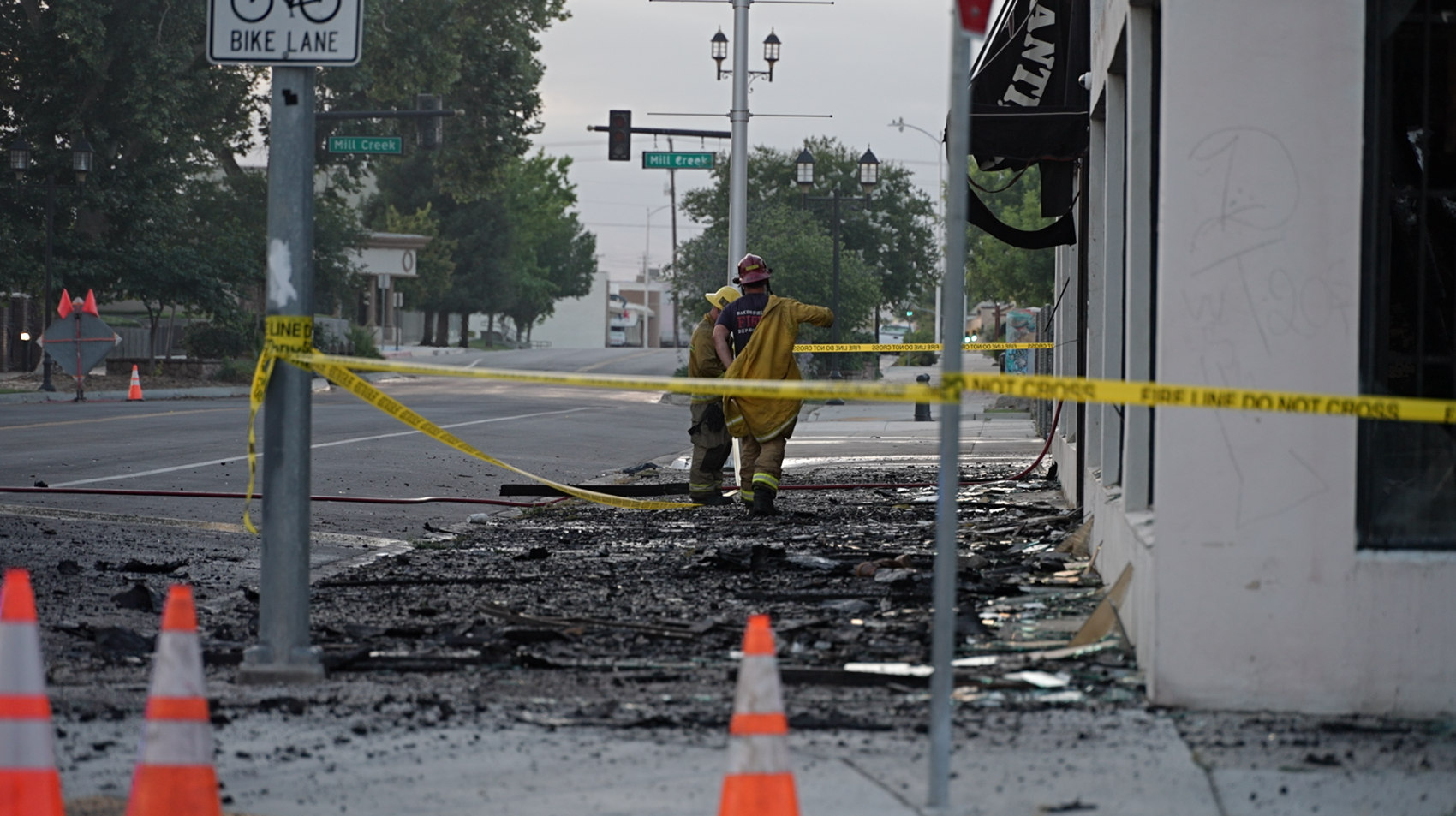 Fire in Downtown Bakersfield destroys former antique store - Vimarsana News