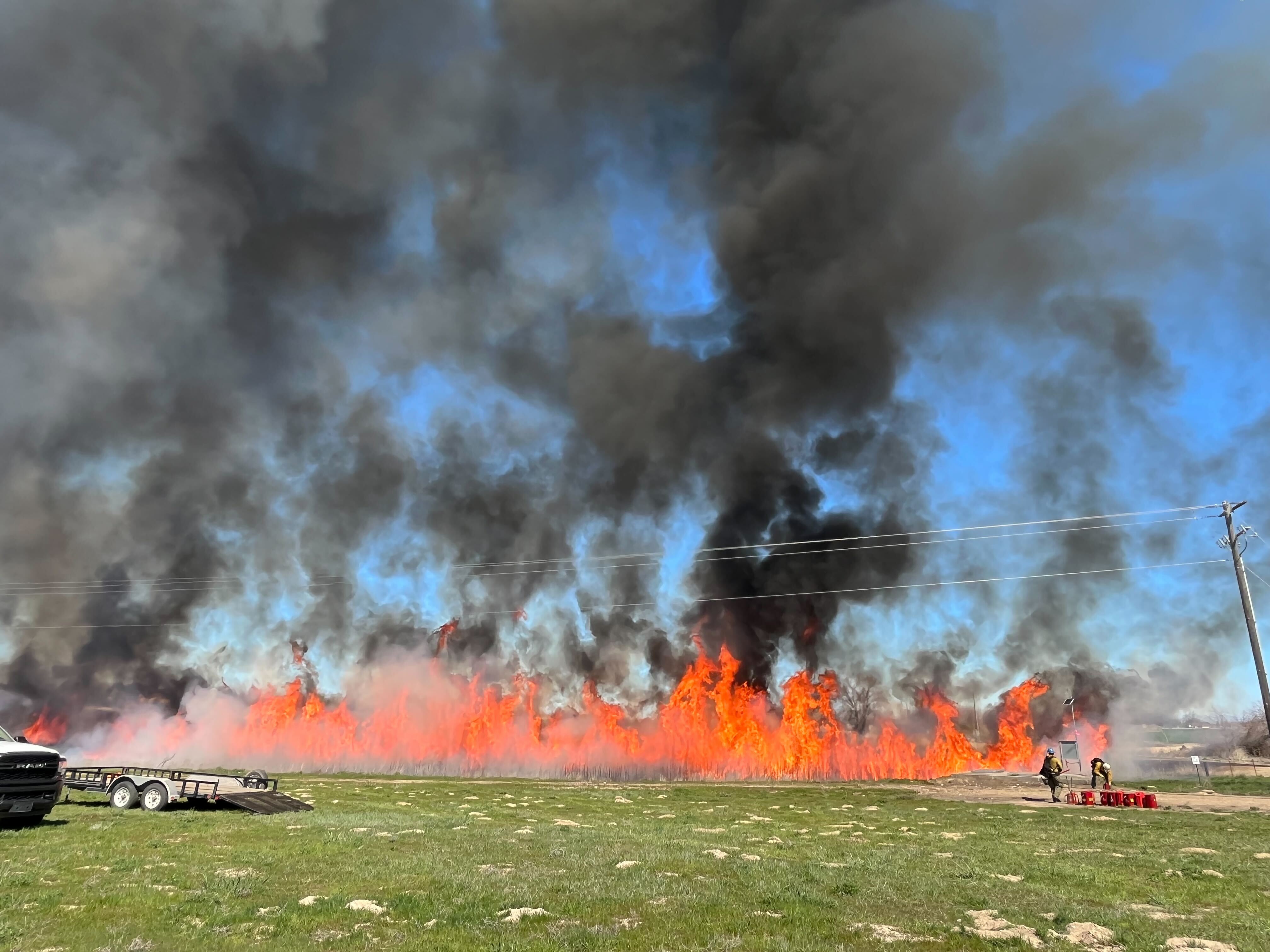 Prescribed burn ongoing near Lake Lowell - Vimarsana News