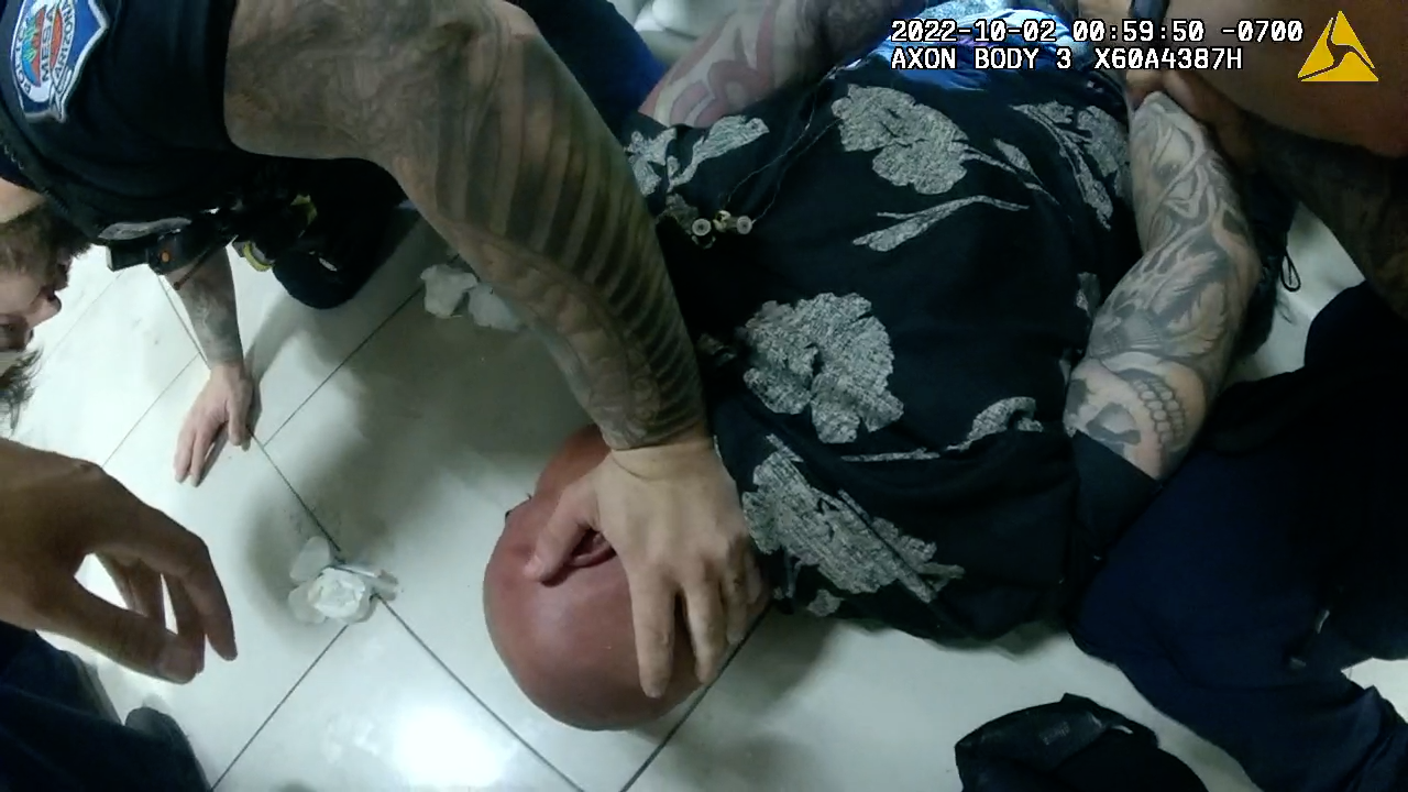 Mesa officer in violent arrest once celebrated on challenge coin - Vimarsana News