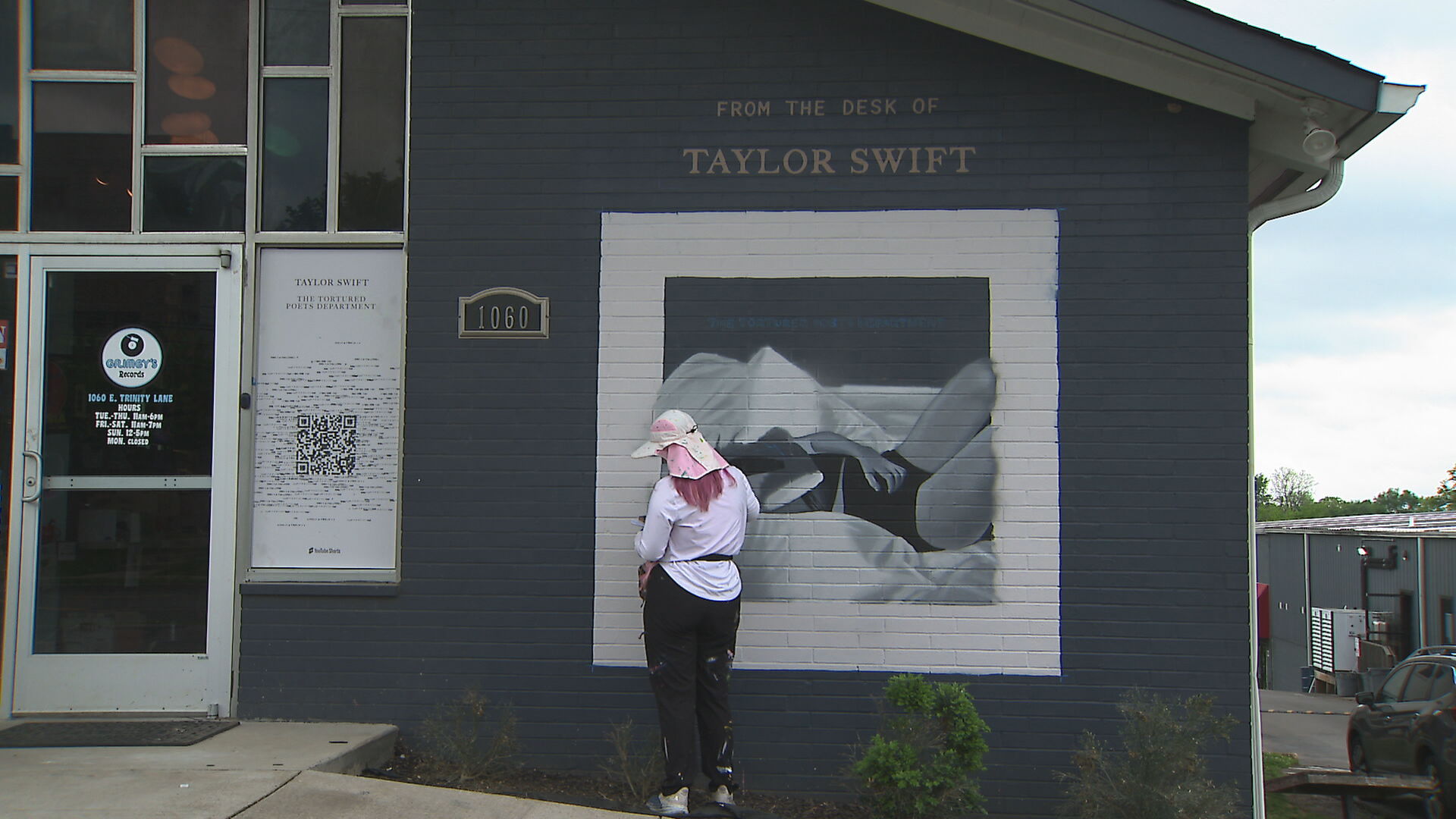 Taylor Swift's 'Tortured Poets Department' sets up at Grimey's - Vimarsana News