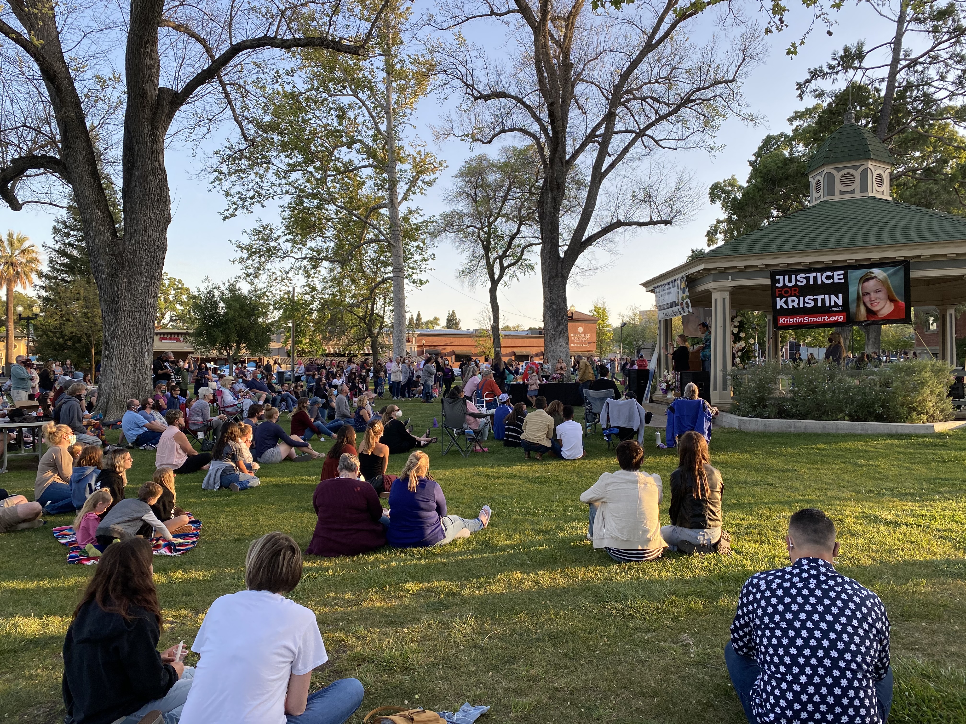 Community holds vigil for Kristin Smart and family in Paso Robles - Vimarsana News